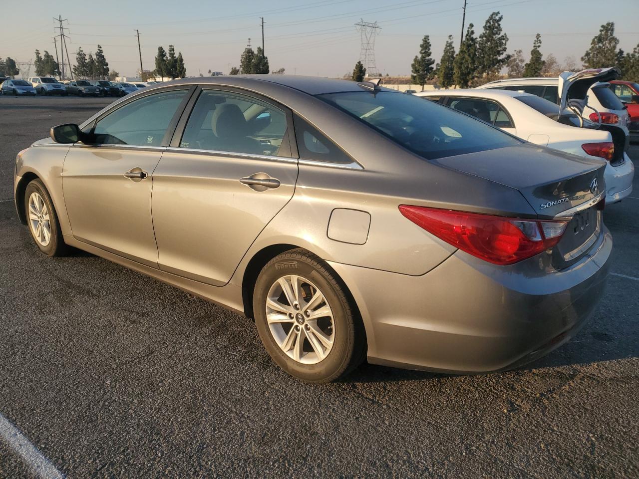 VIN 5NPEB4AC8DH648369 2013 HYUNDAI SONATA no.2