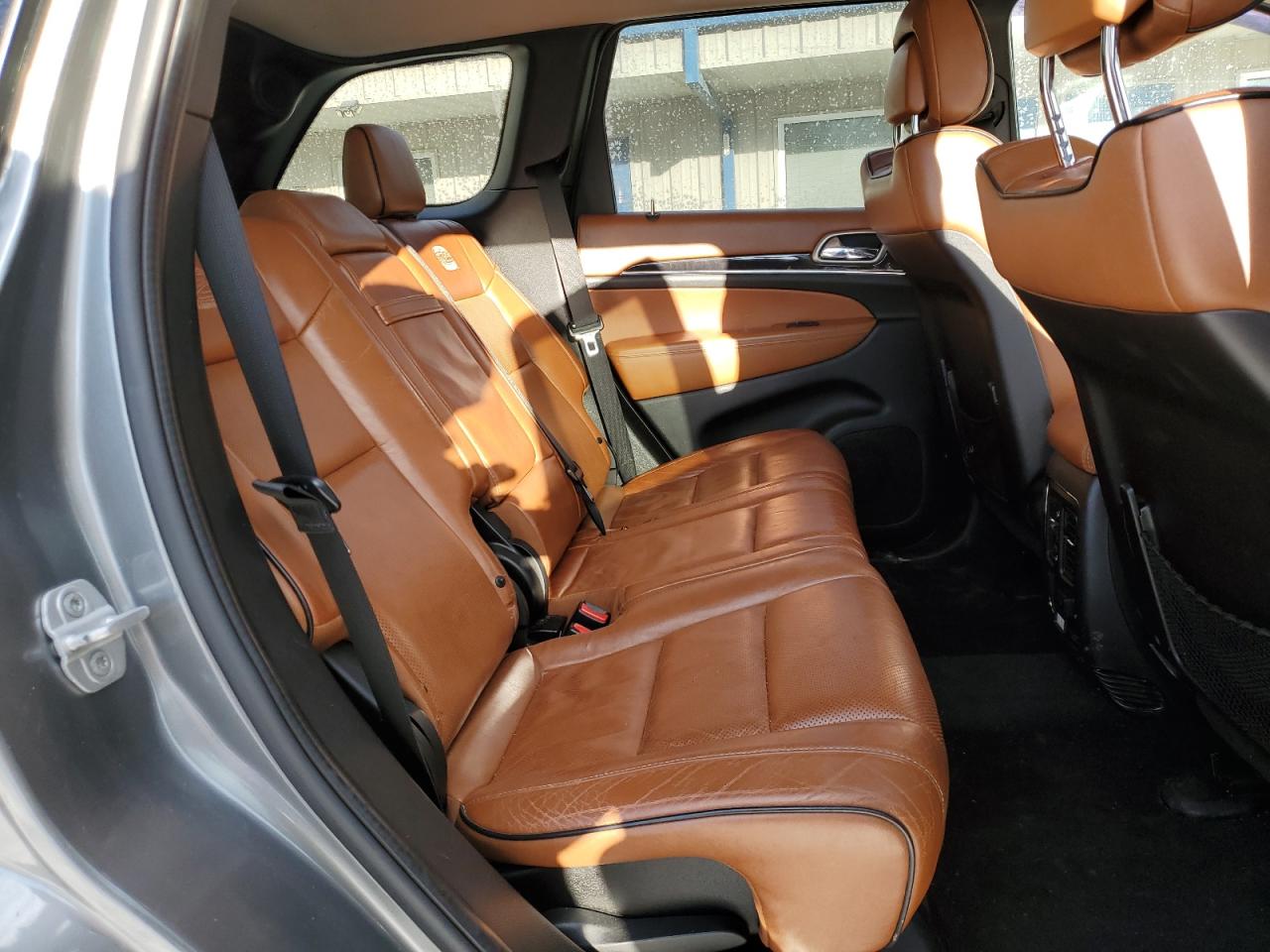 2012 Jeep Grand Cherokee - Image 12