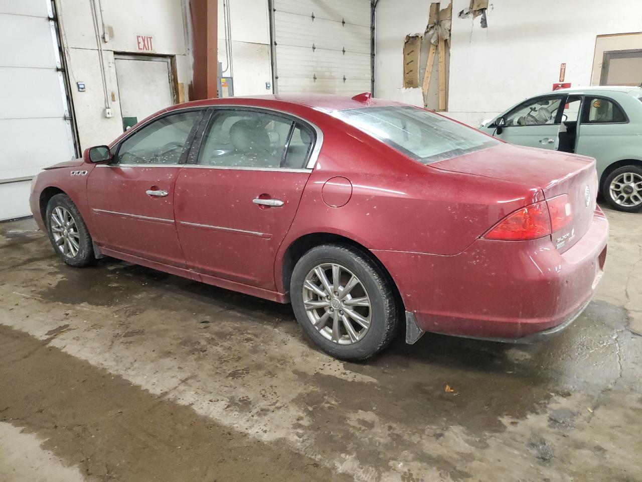 2011 Buick Lucerne - Image 2