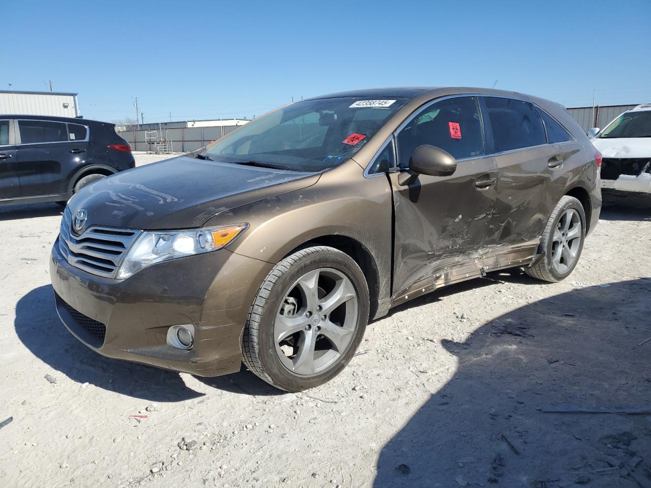 2010 Toyota Venza - Image 1