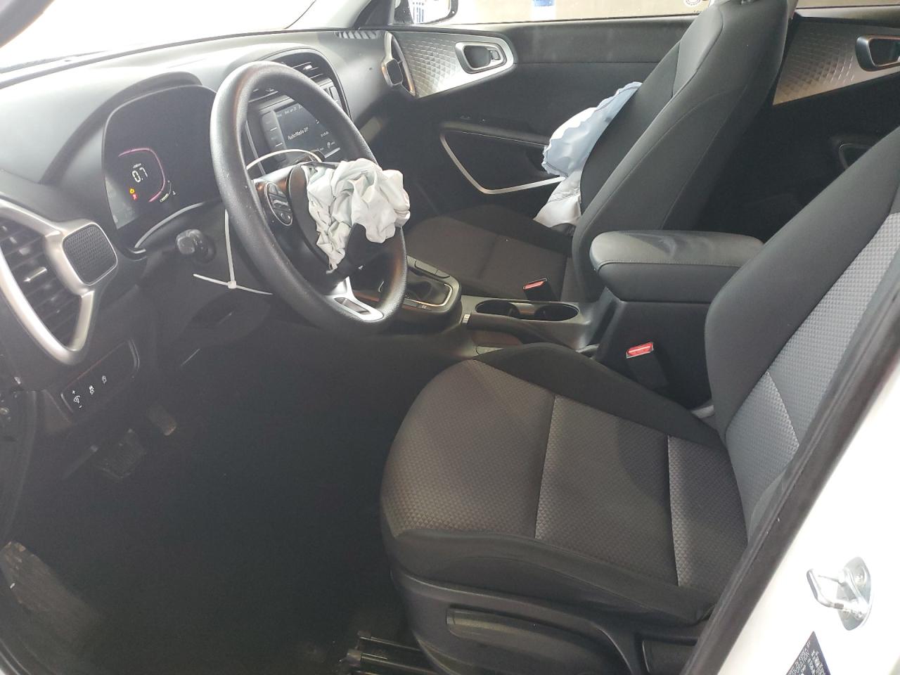 2024 Kia Soul - Image 7