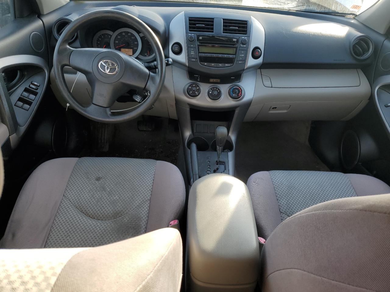 2006 Toyota RAV 4 - Image 8