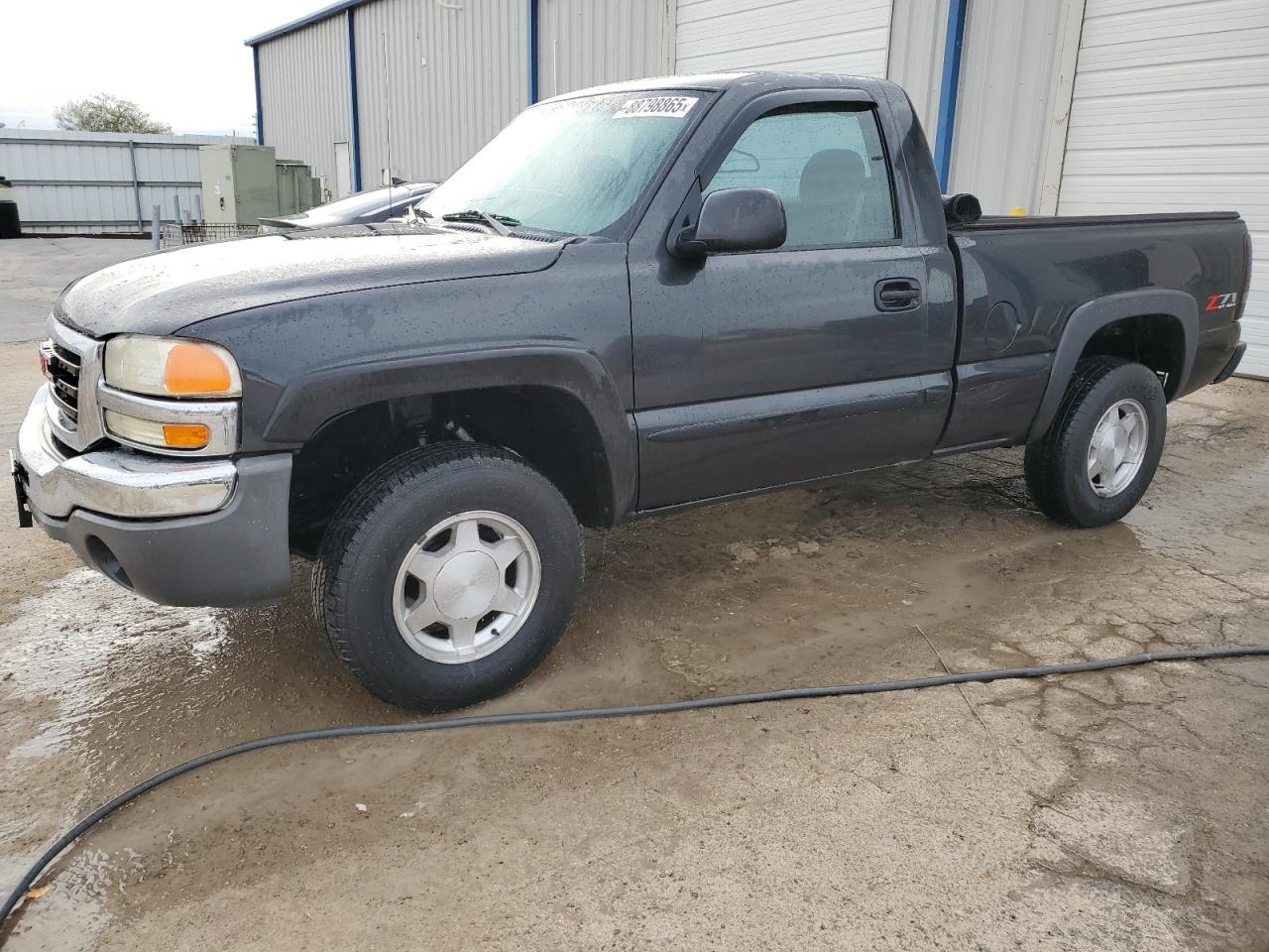 2004 GMC Sierra - Image 1