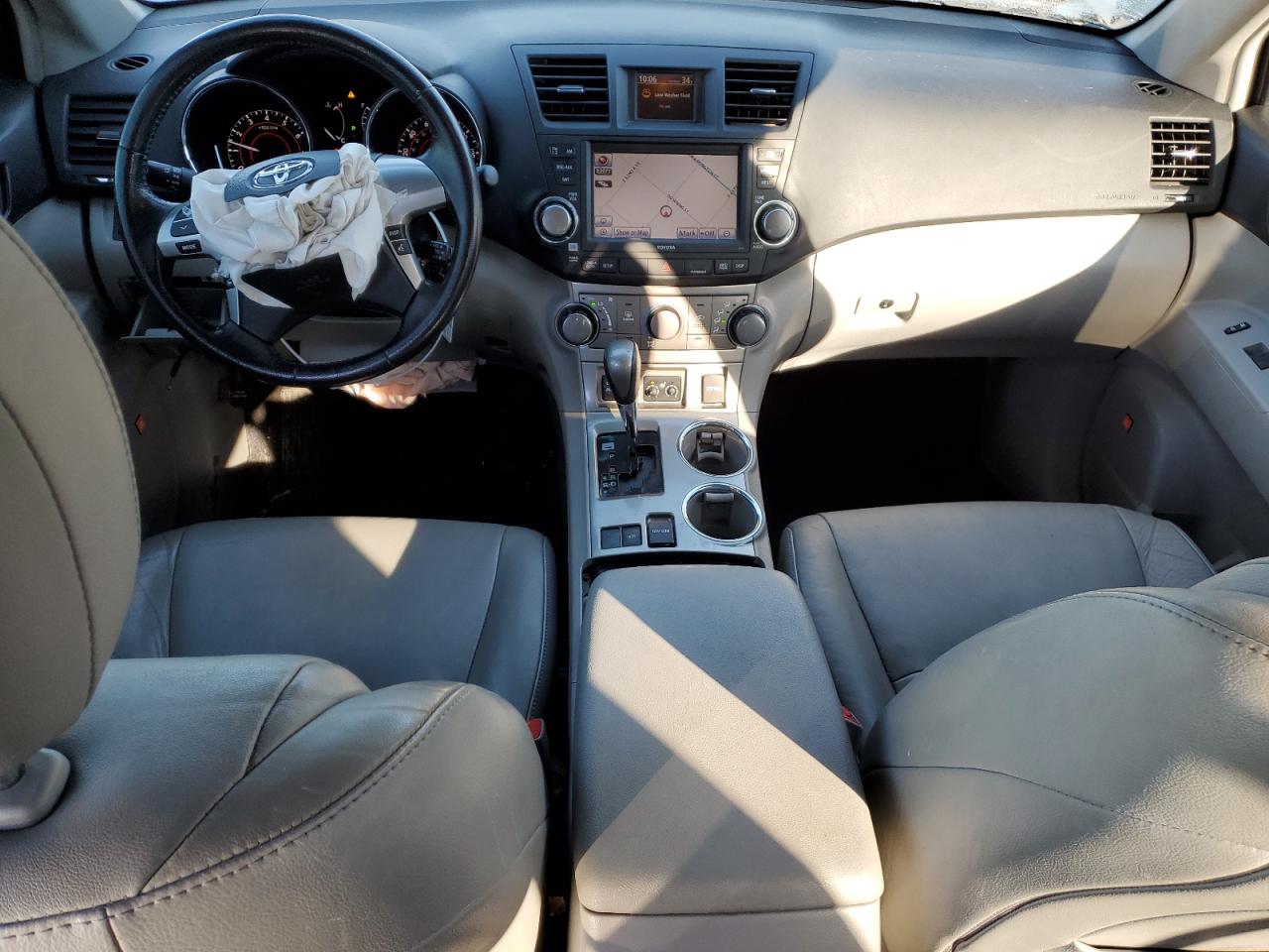 2011 Toyota Highlander - Image 8