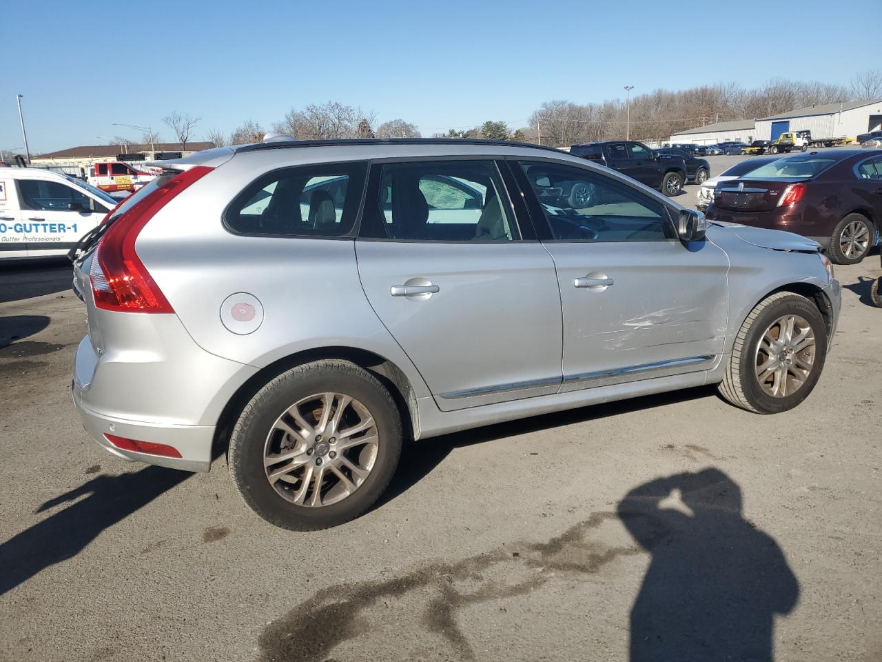 2015 Volvo XC60 - Image 3