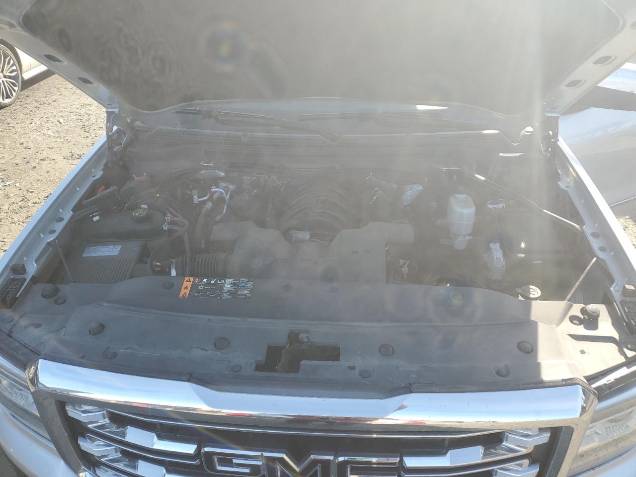 2018 GMC Sierra - Image 11