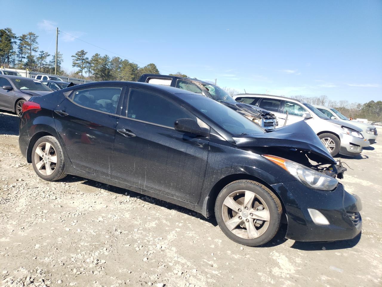 2013 Hyundai Elantra - Image 4