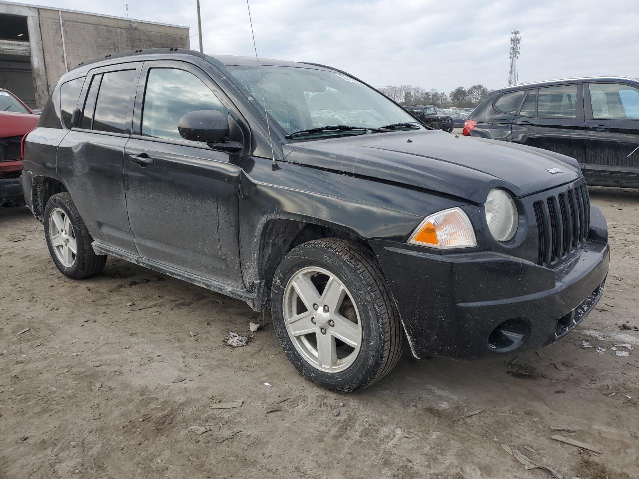 2010 Jeep Compass - Image 4