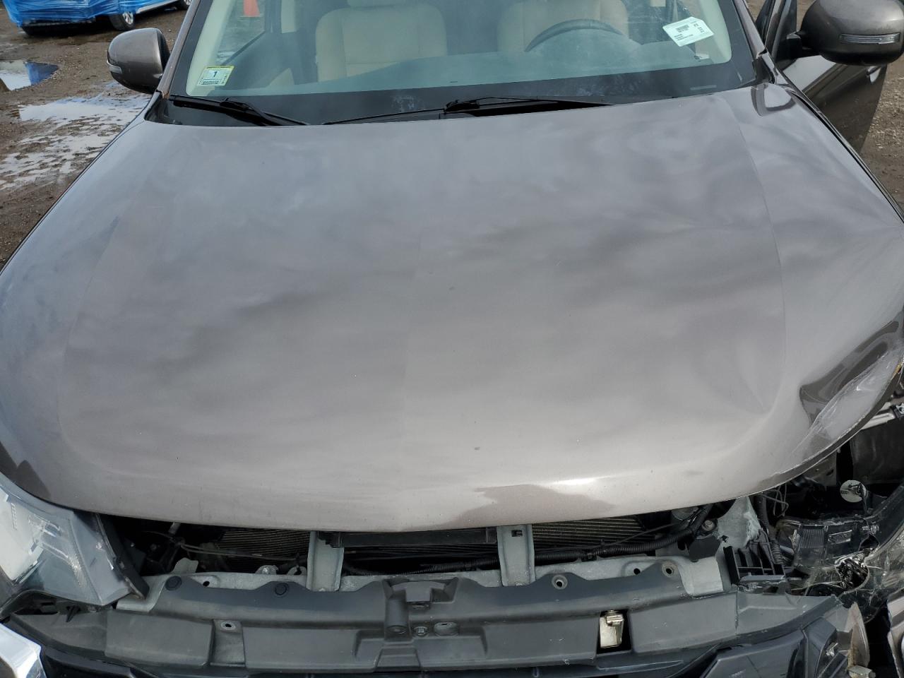 2016 Mitsubishi Outlander - Image 13
