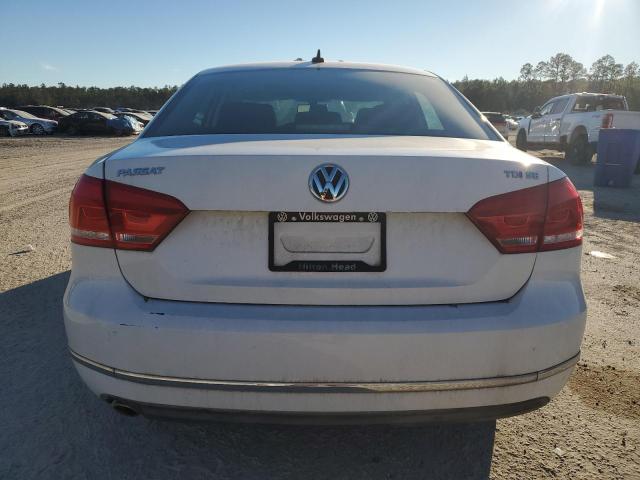 Седаны VOLKSWAGEN PASSAT 2013 Белы