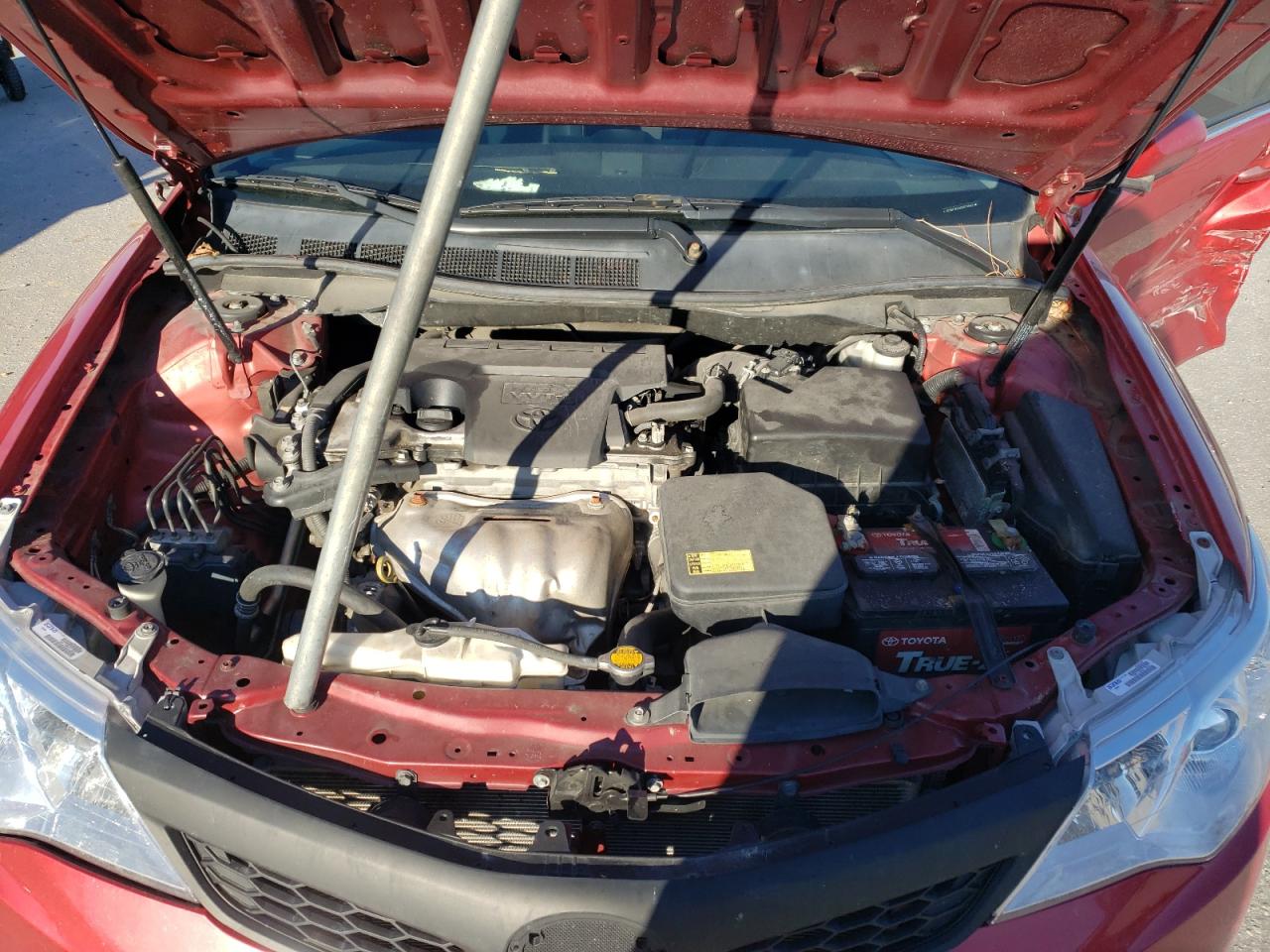 2013 Toyota Camry - Image 12