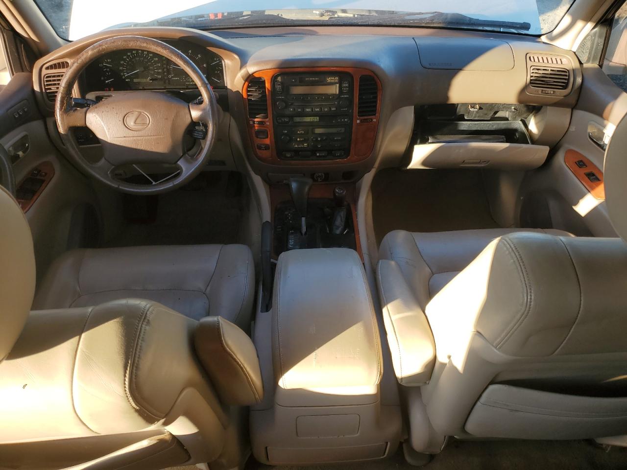 1999 Lexus LX - Image 8