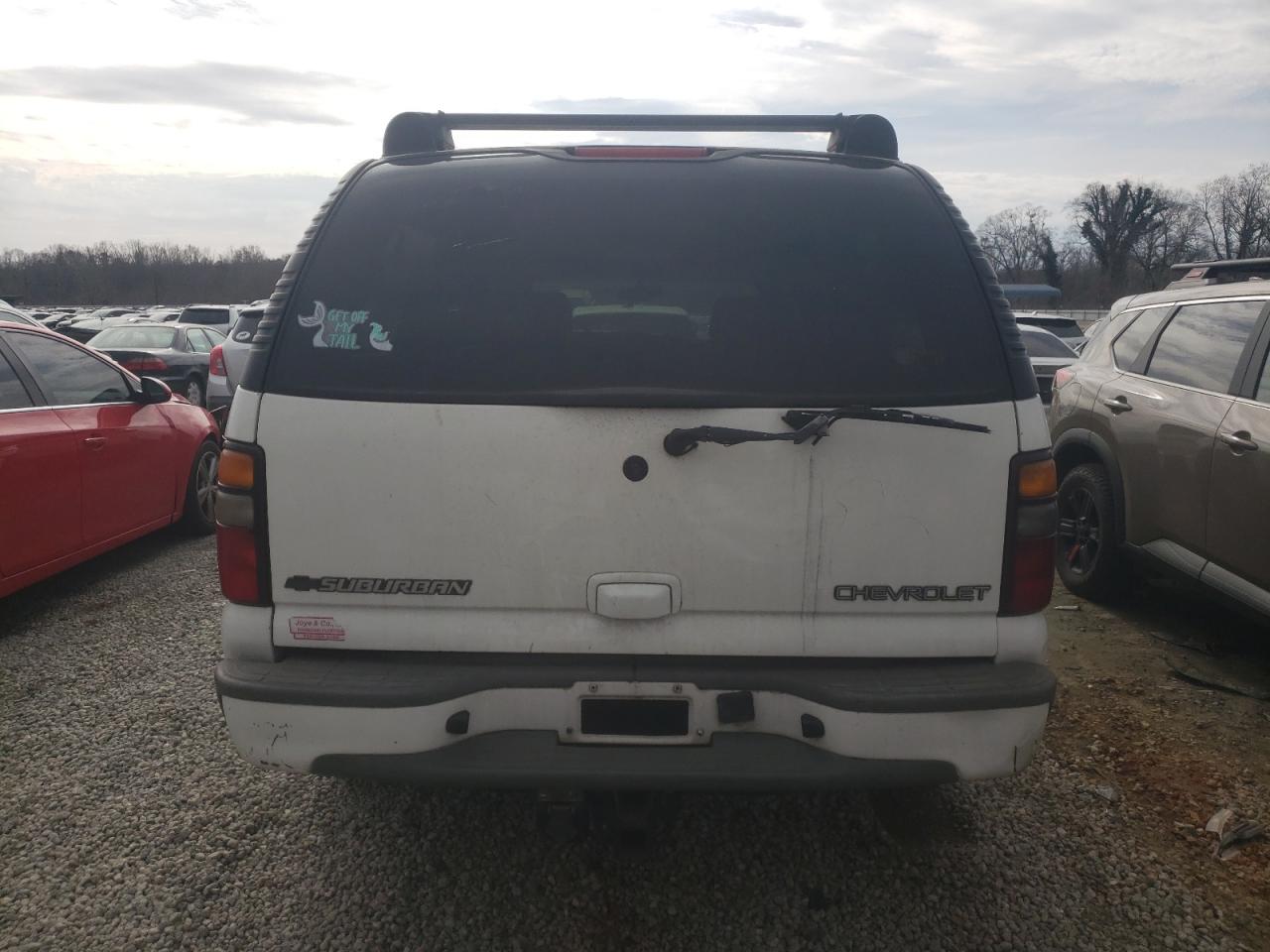 2005 Chevrolet Suburban - Image 6