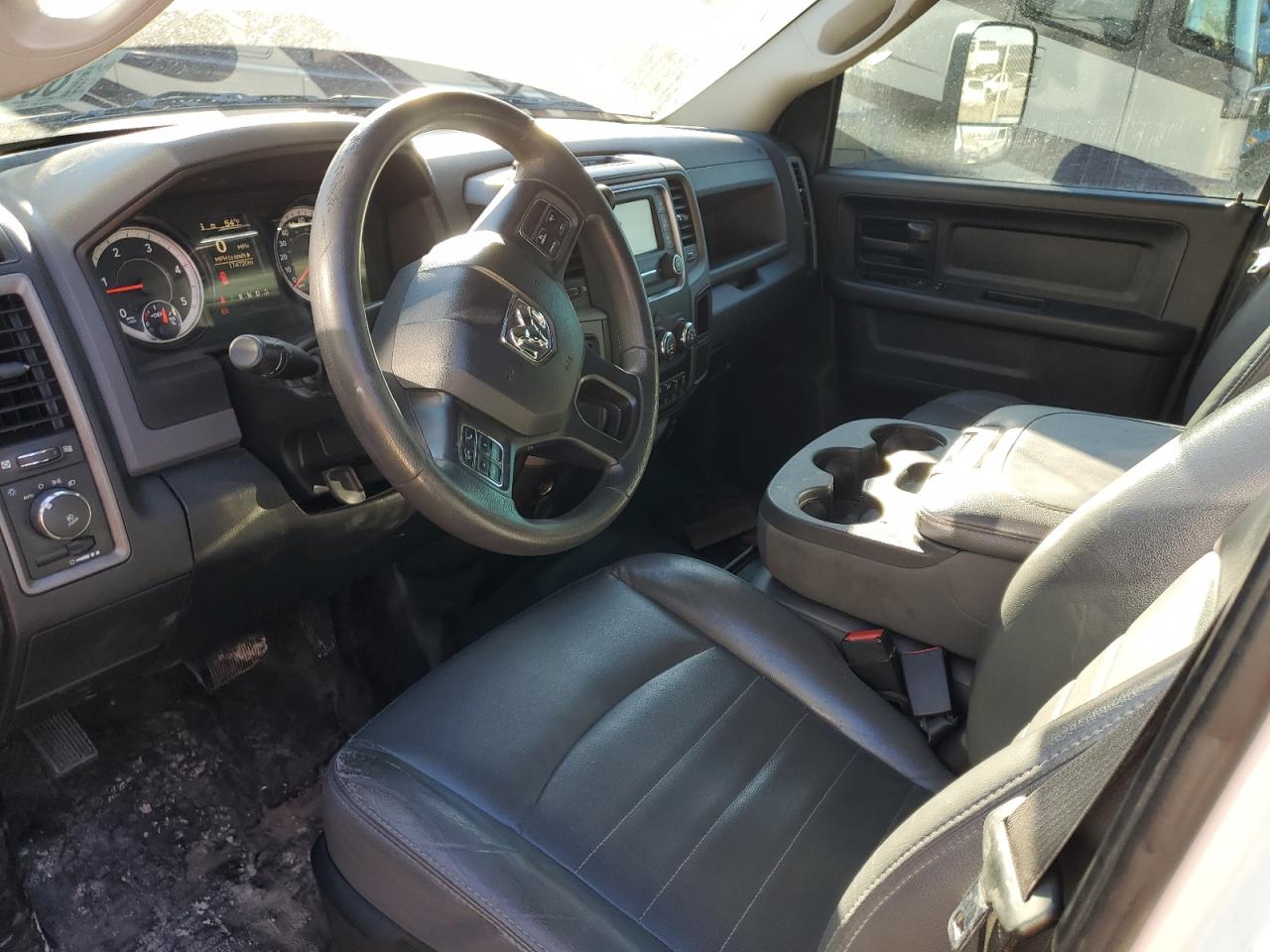 2018 RAM 3500 - Image 8