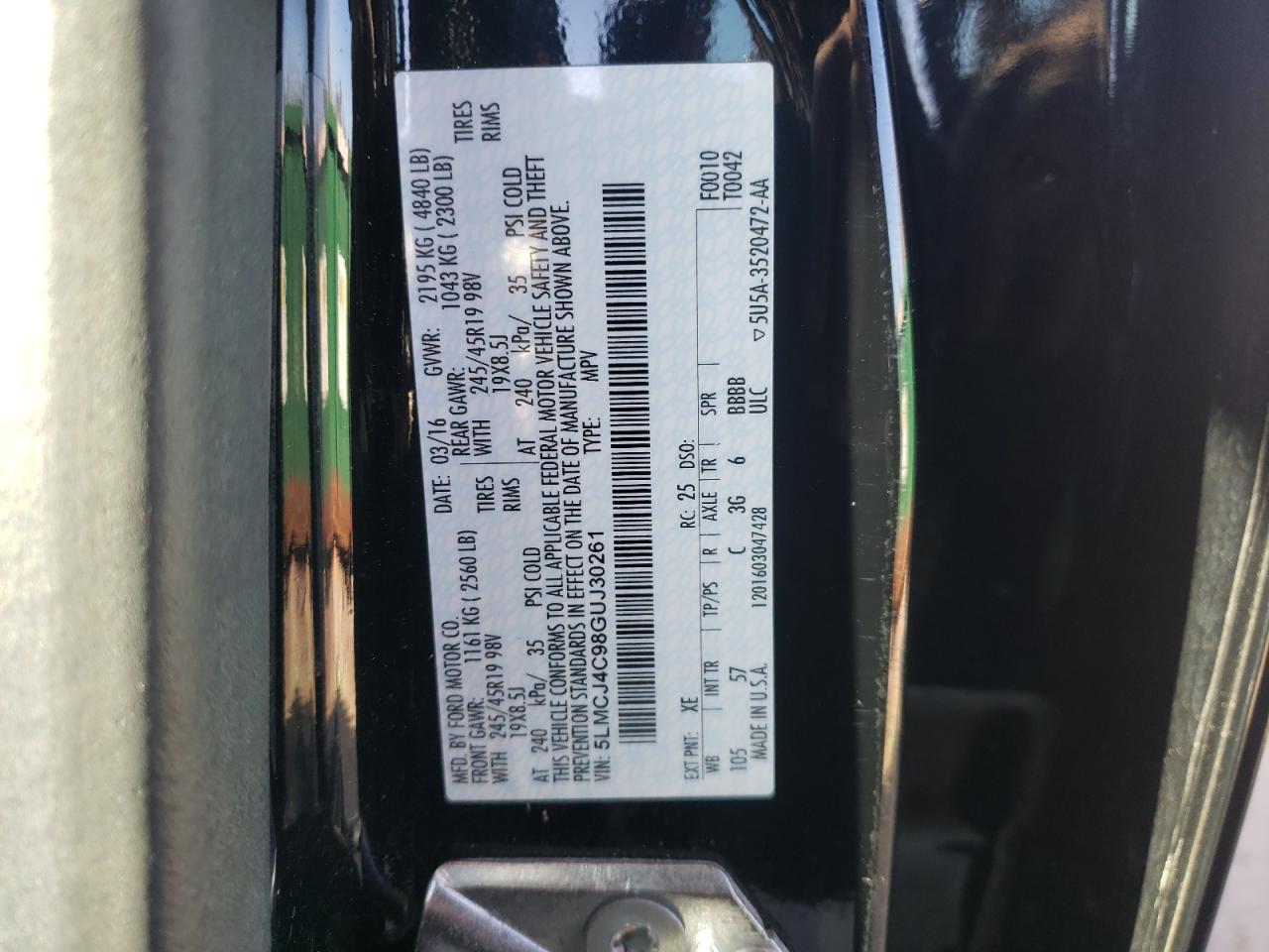 2016 Lincoln MKZ - Image 12