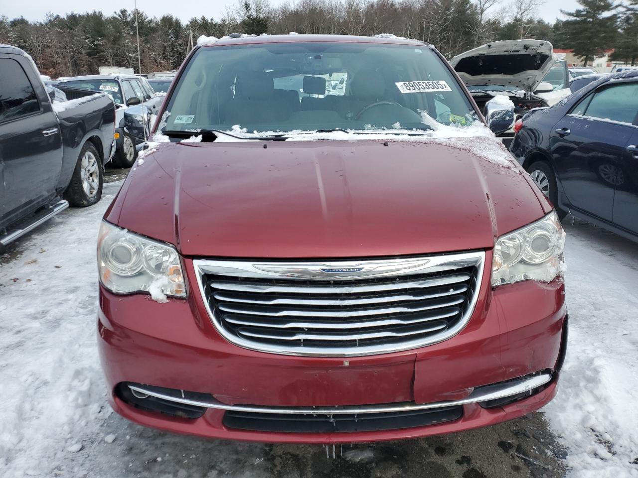 2016 Chrysler Town & Country - Image 5
