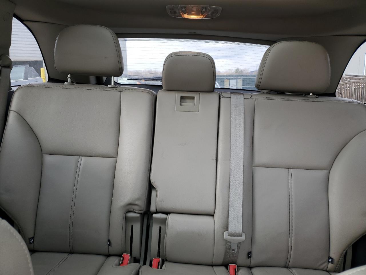 2011 Ford Edge - Image 10
