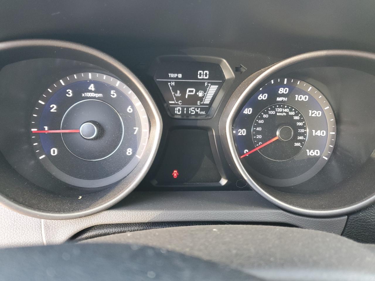 2016 Hyundai Elantra - Image 9
