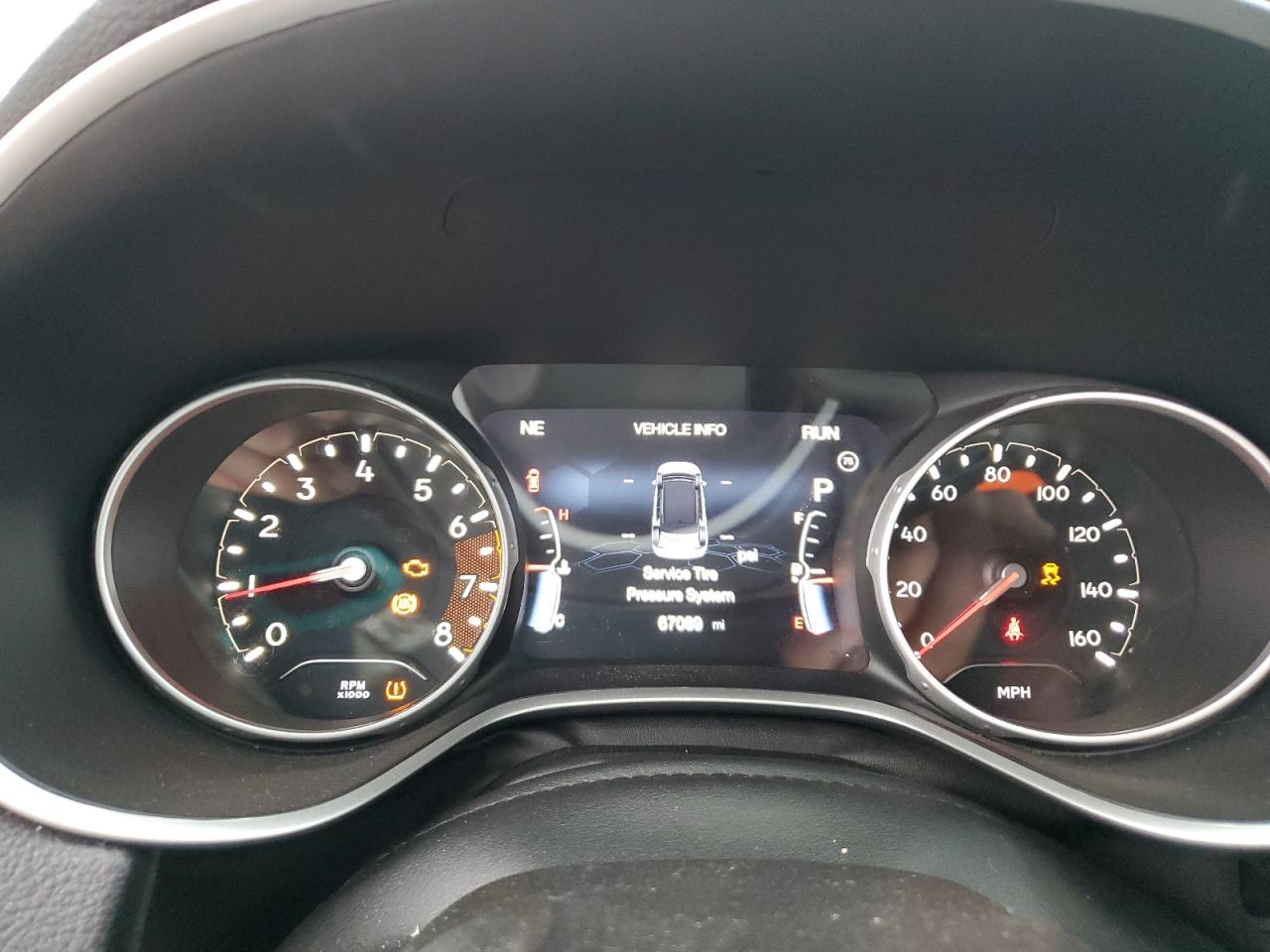 2020 Jeep Compass - Image 9