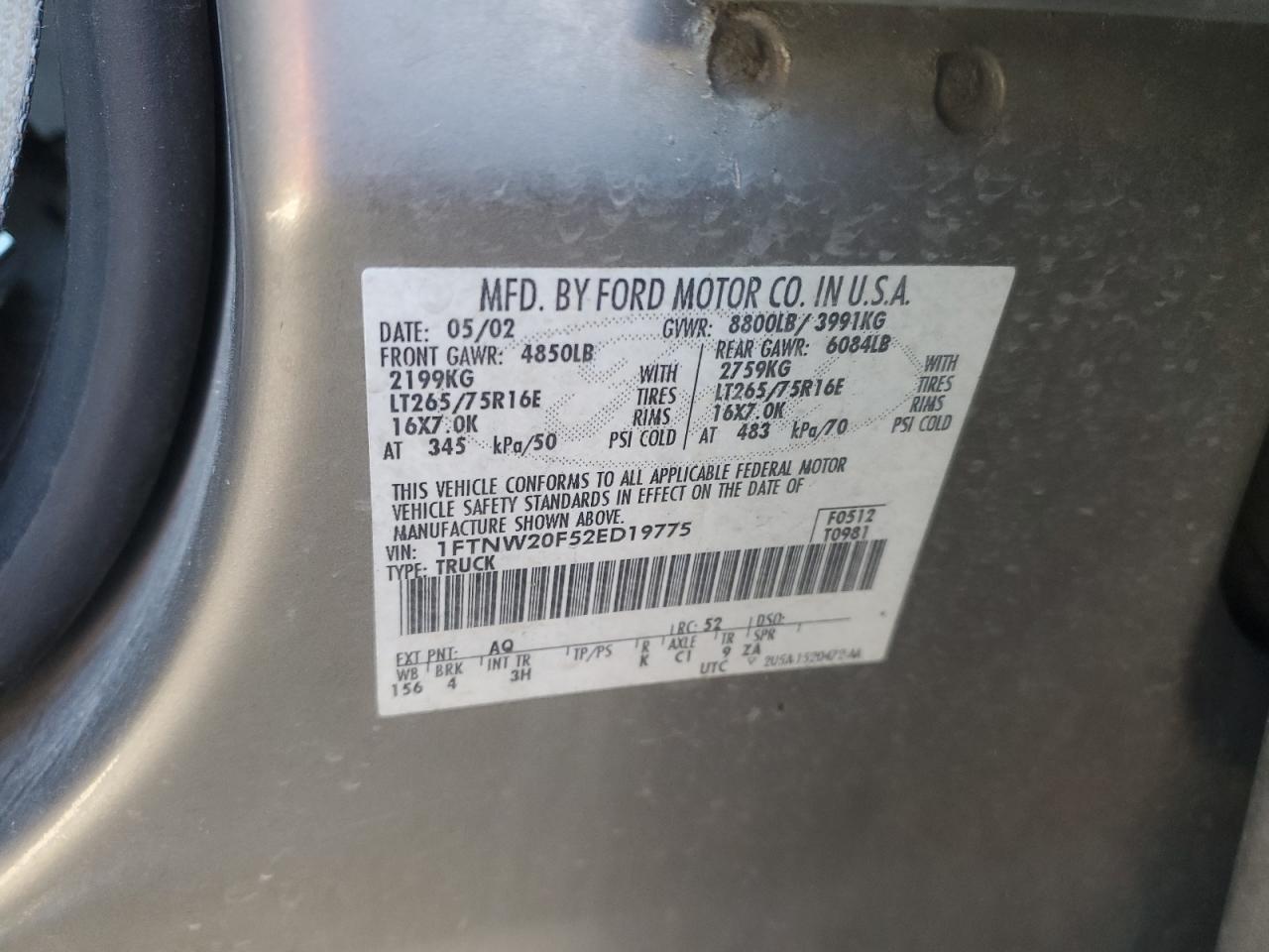2002 Ford F250 - Image 12