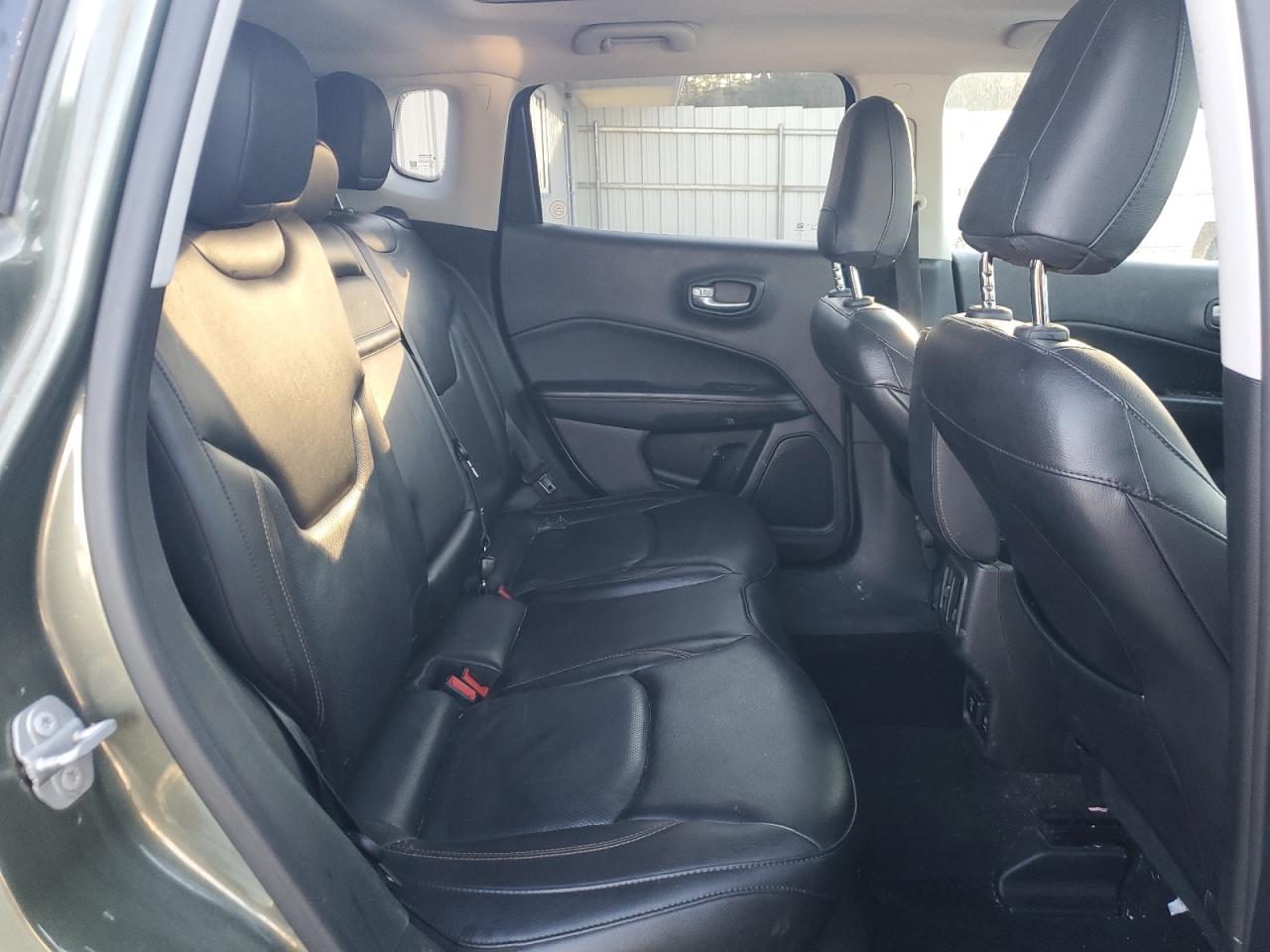 2018 Jeep Compass - Image 10