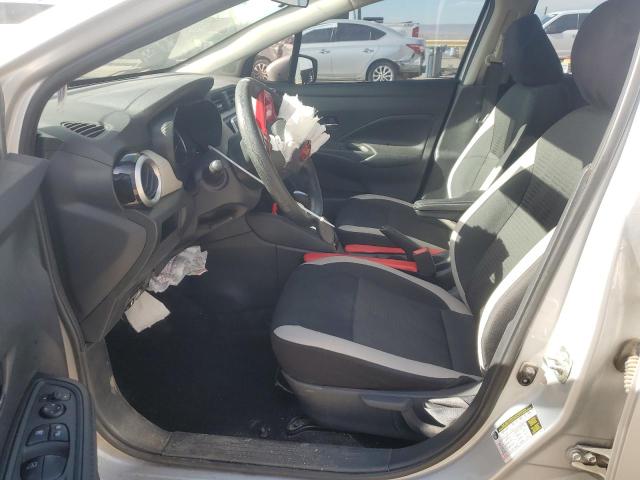  NISSAN VERSA 2020 Серебристый