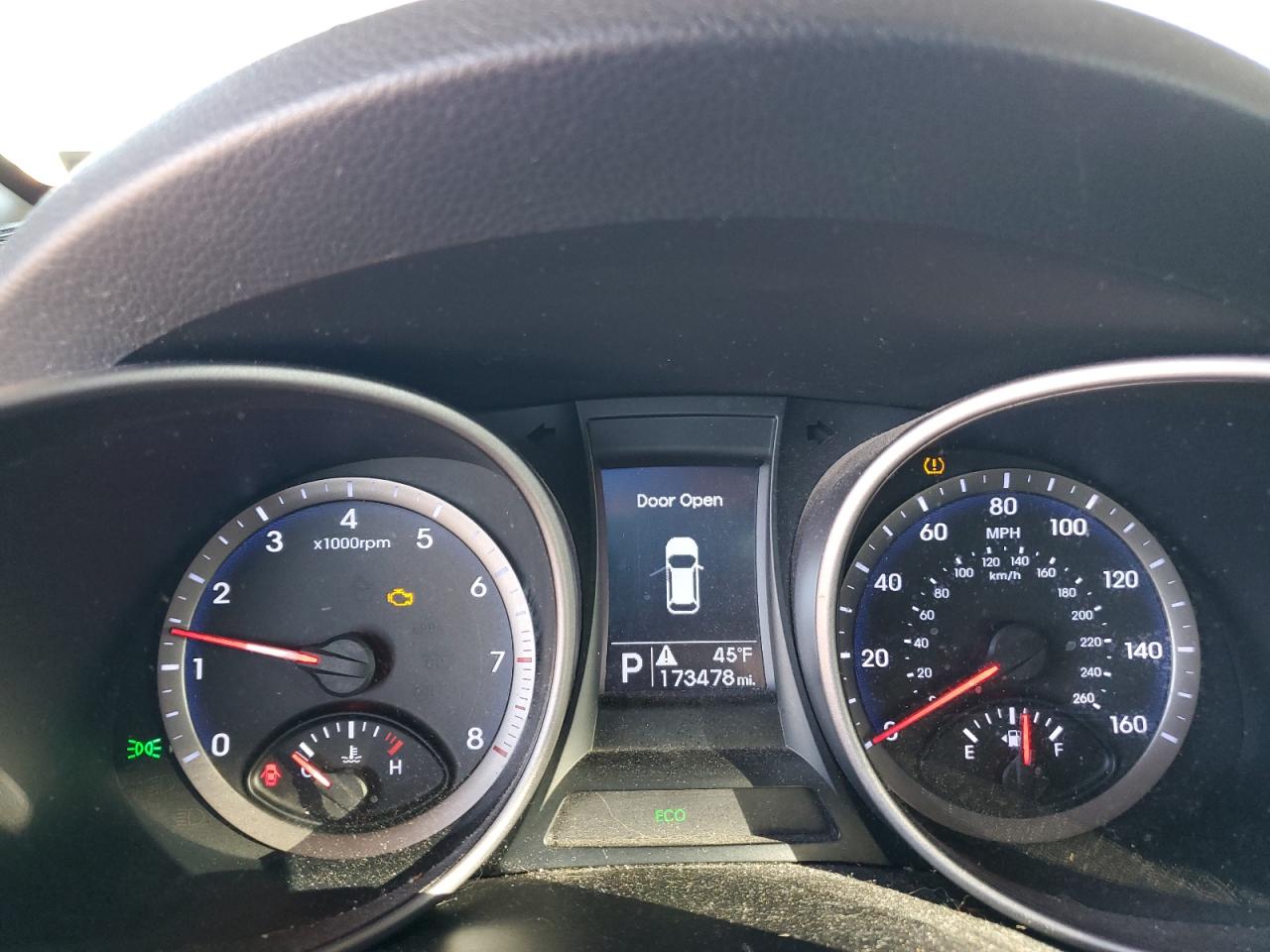 2014 Hyundai Santa Fe - Image 9