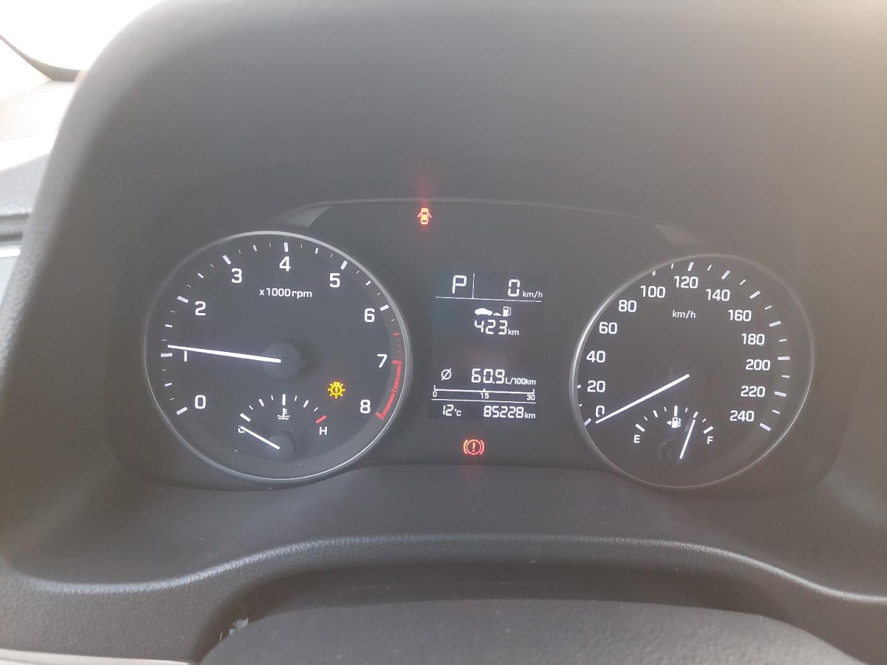 KMHD741F6JU403400 - 2018 Hyundai ELENTRA - #42069825