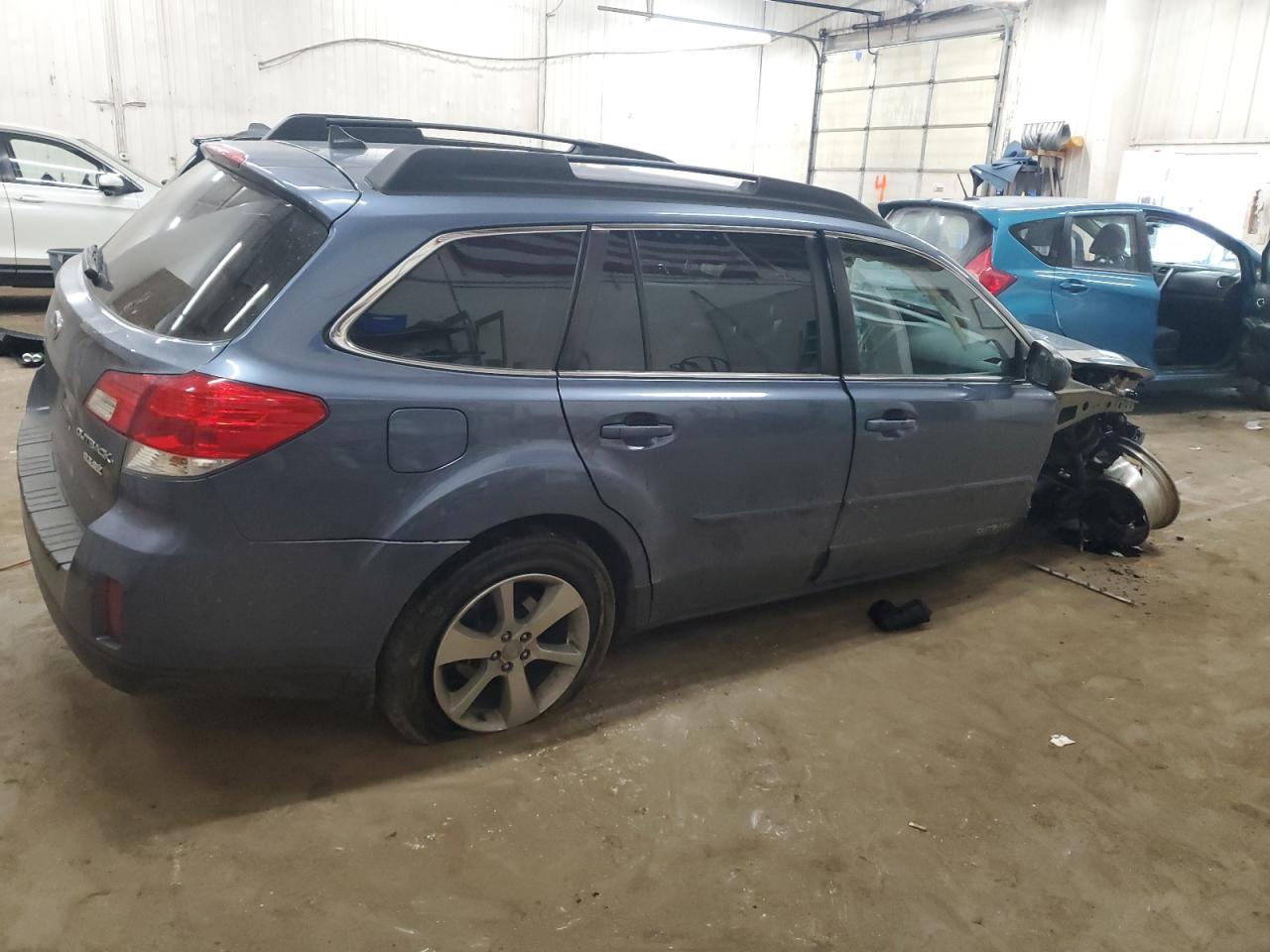 2014 Subaru Outback - Image 3