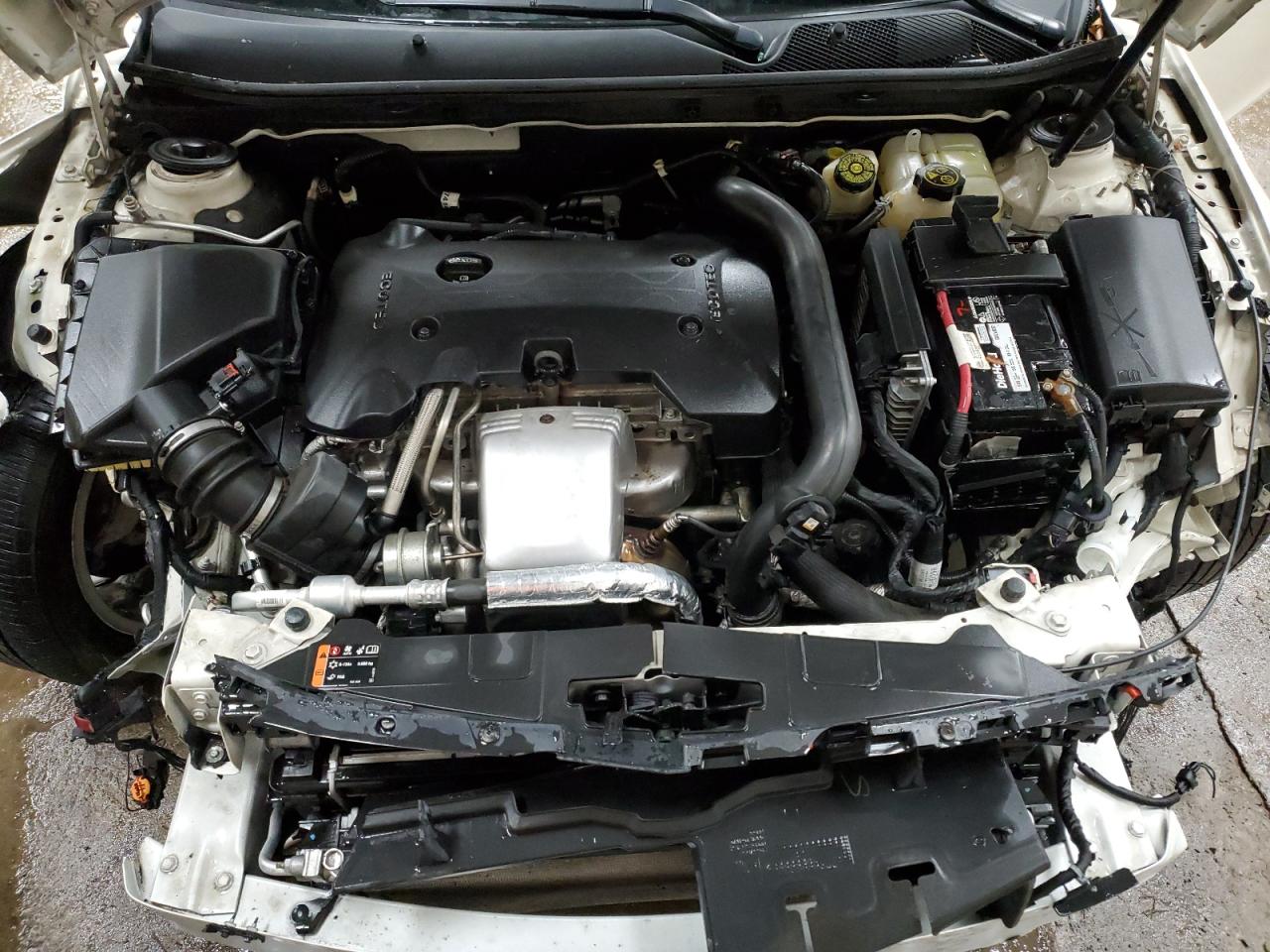 2015 Buick Regal - Image 11