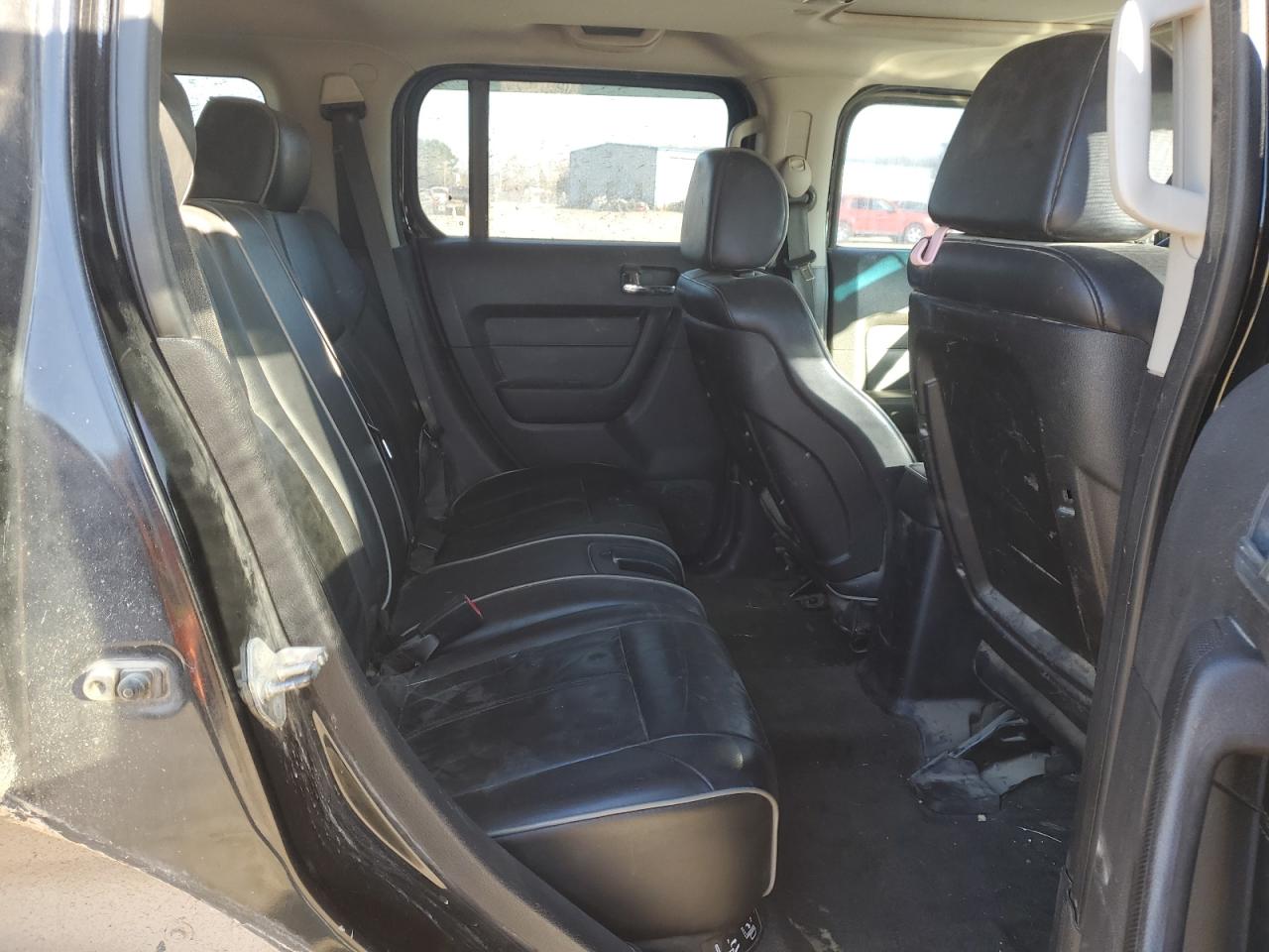 2007 Hummer H3 - Image 12