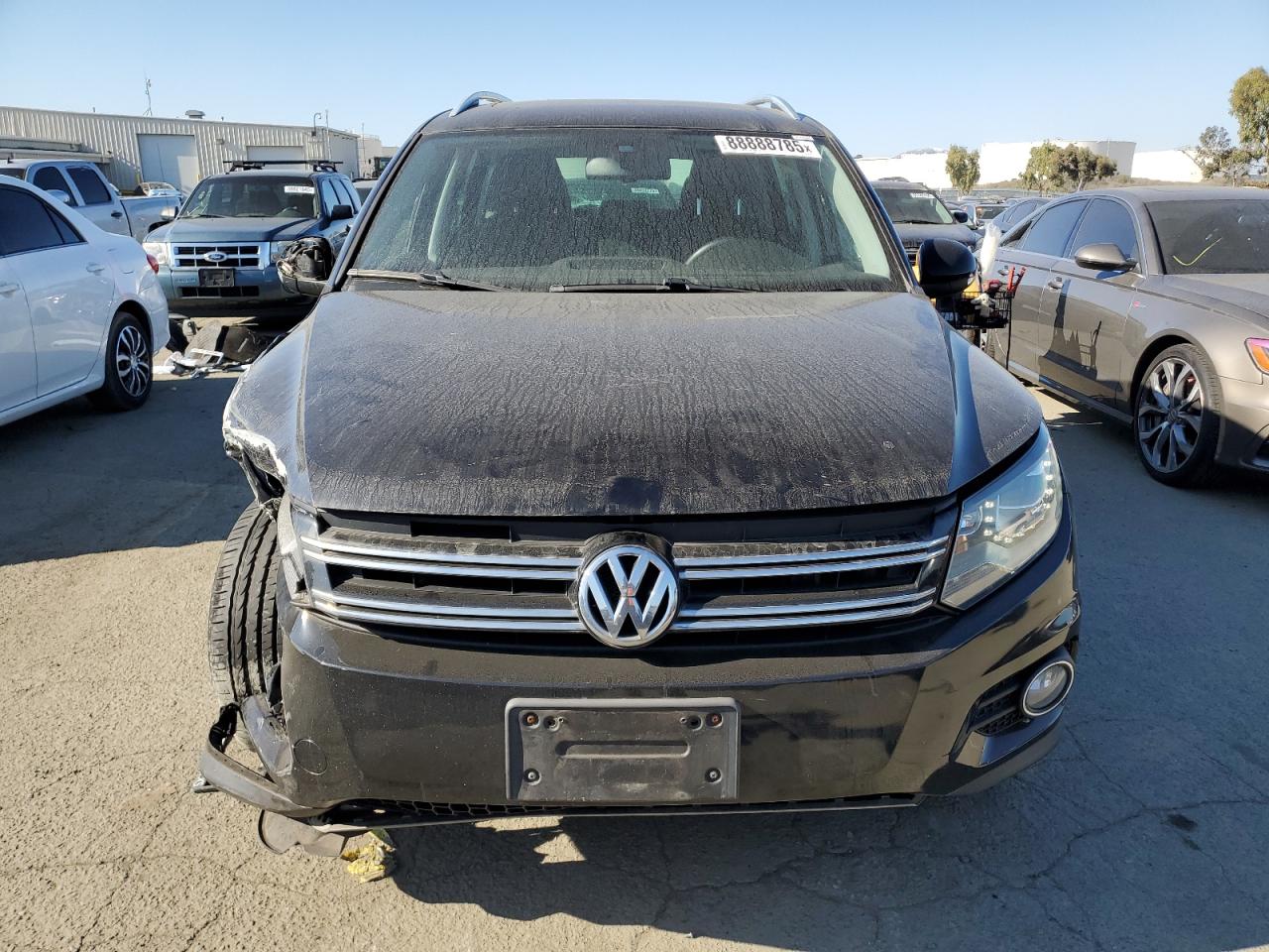 2017 Volkswagen Tiguan - Image 5