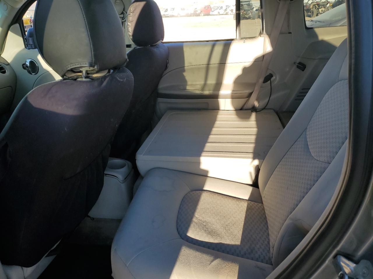 2007 Chevrolet HHR - Image 11