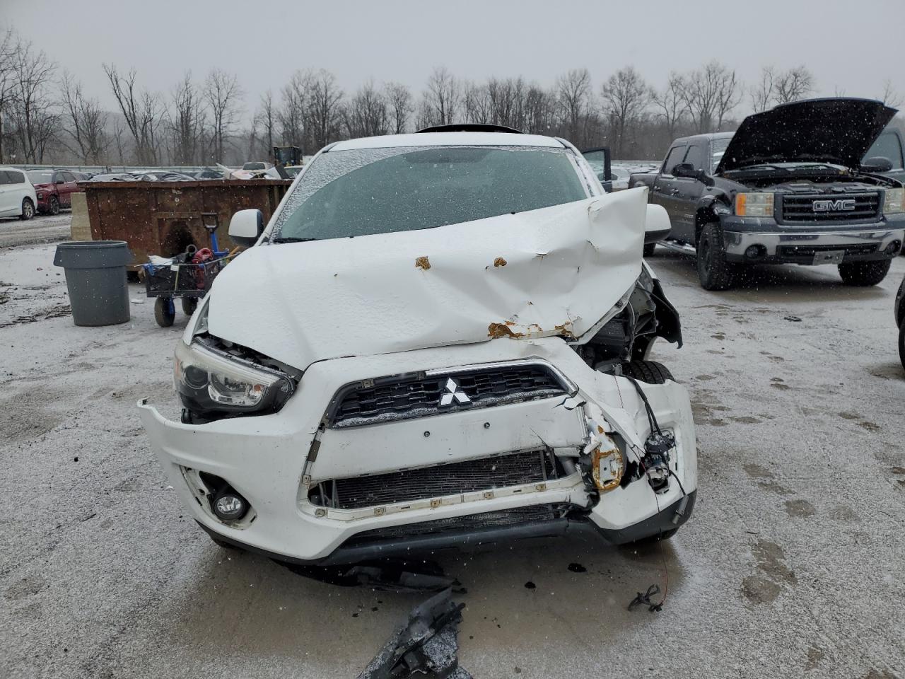 VIN 4A4AR3AU2FE028013 2015 MITSUBISHI OUTLANDER no.5