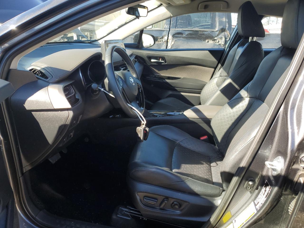 2021 Toyota C-HR - Image 7