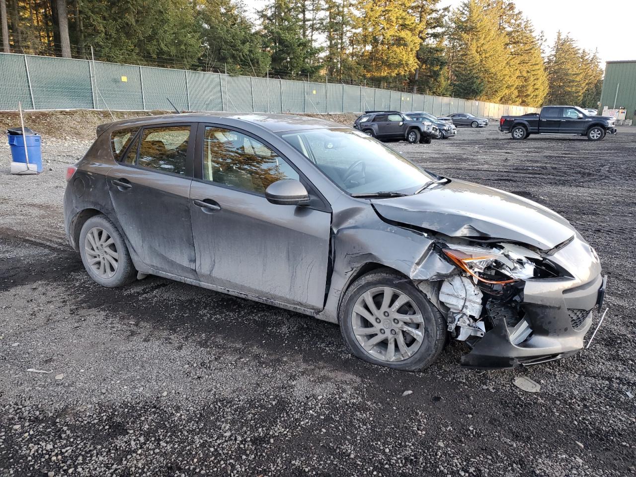 2013 Mazda 3 - Image 4
