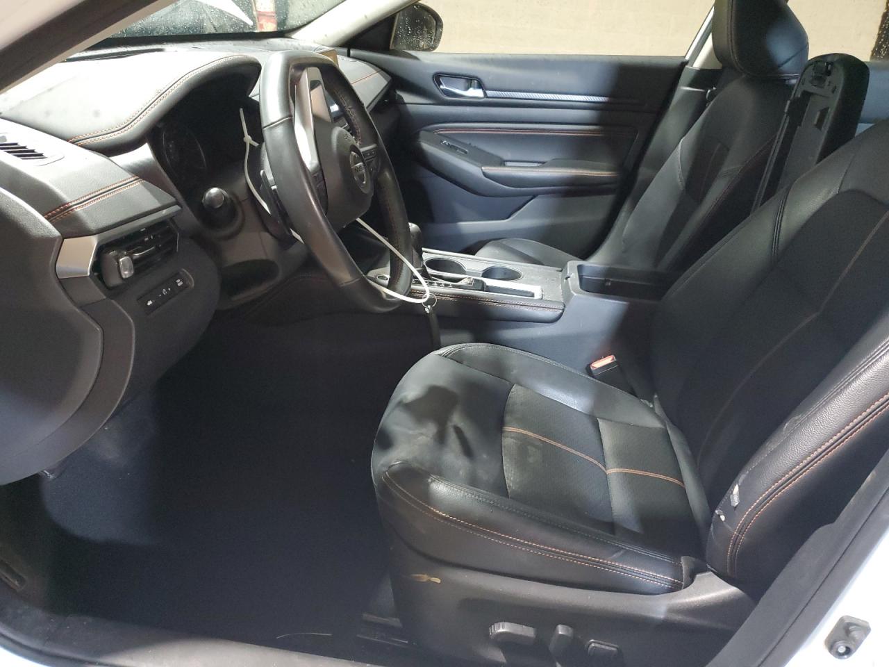 2022 Nissan Altima - Image 7