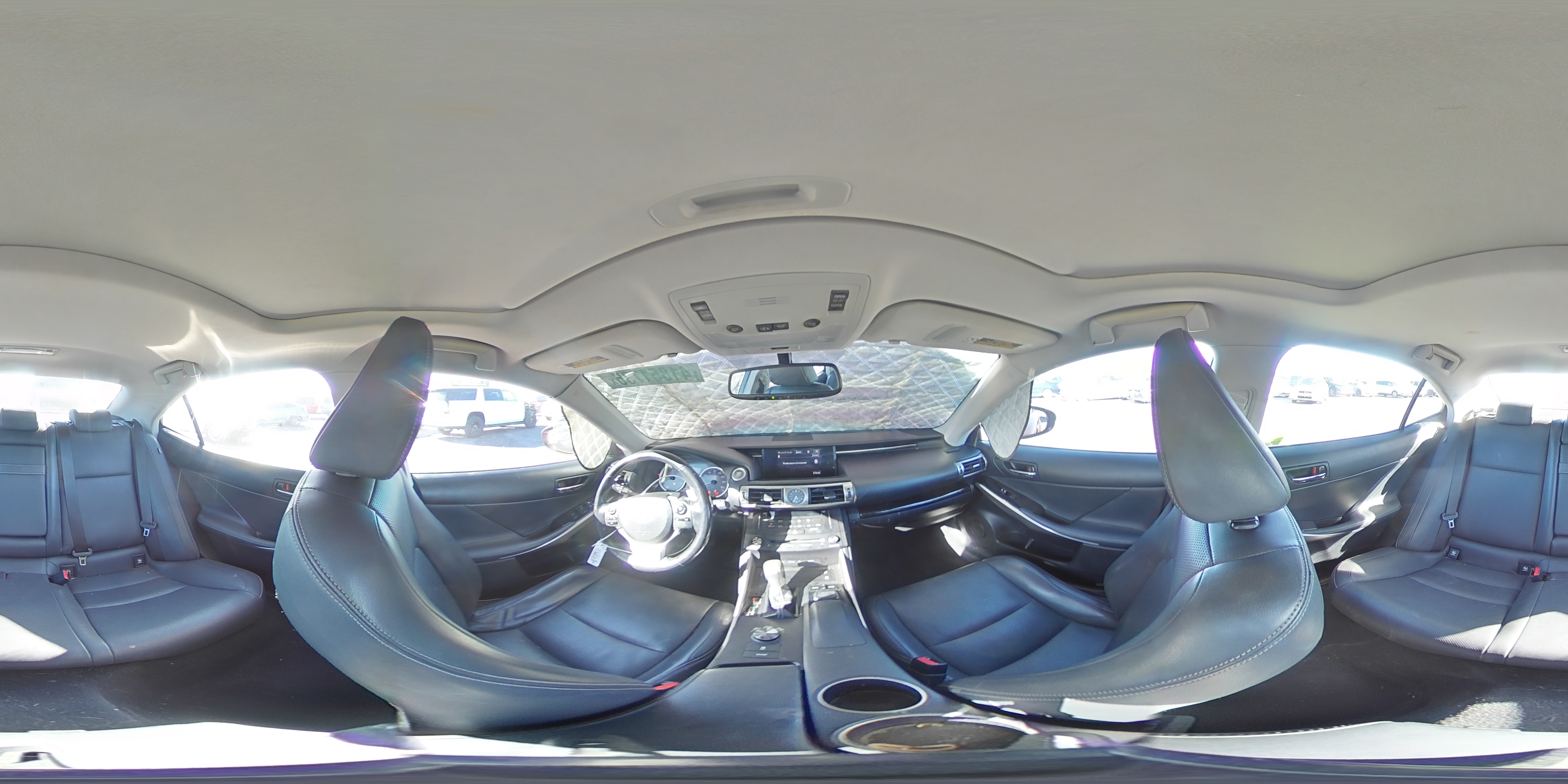 2016 Lexus IS - Image 13