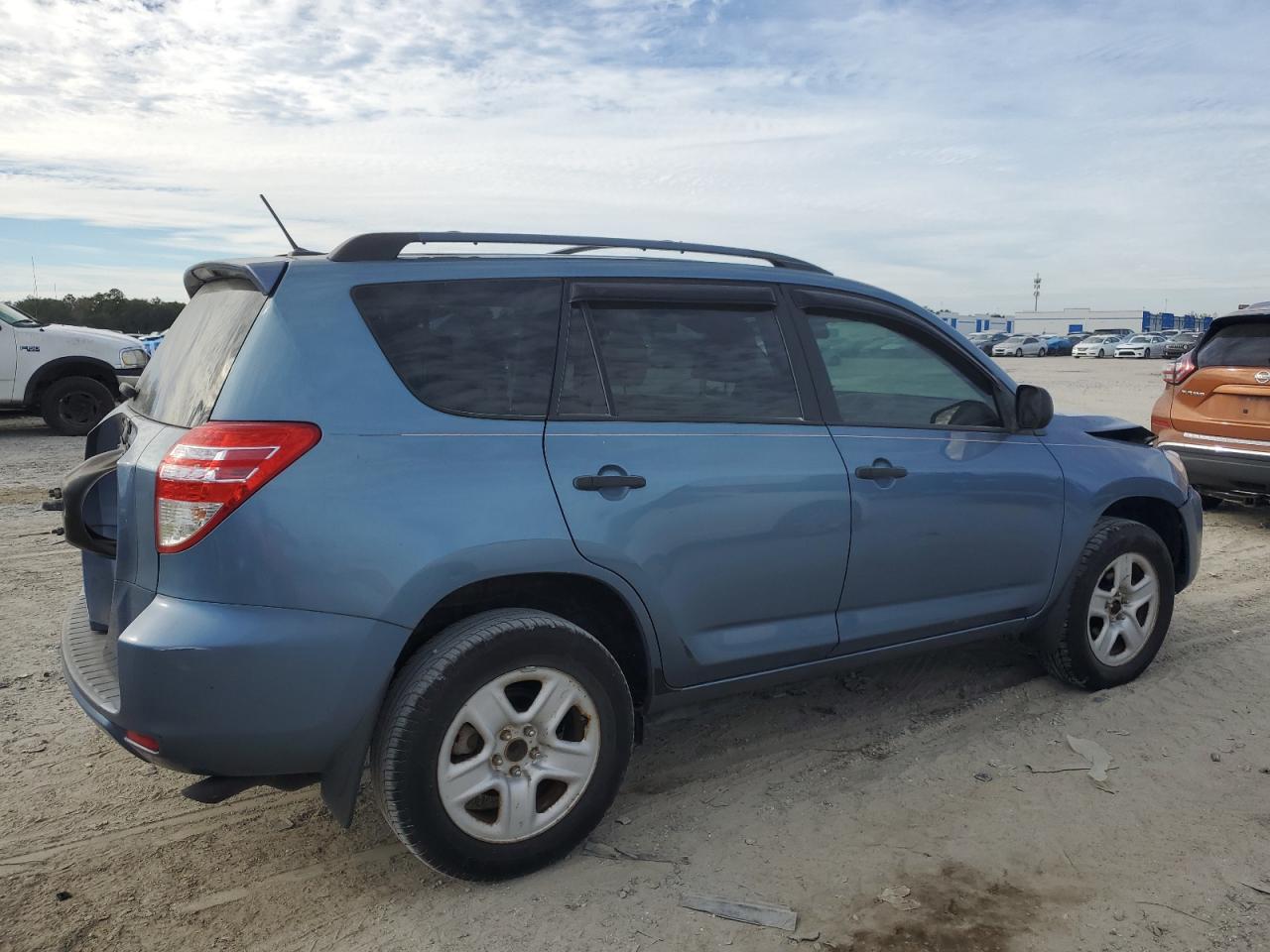 2011 Toyota RAV 4 - Image 3