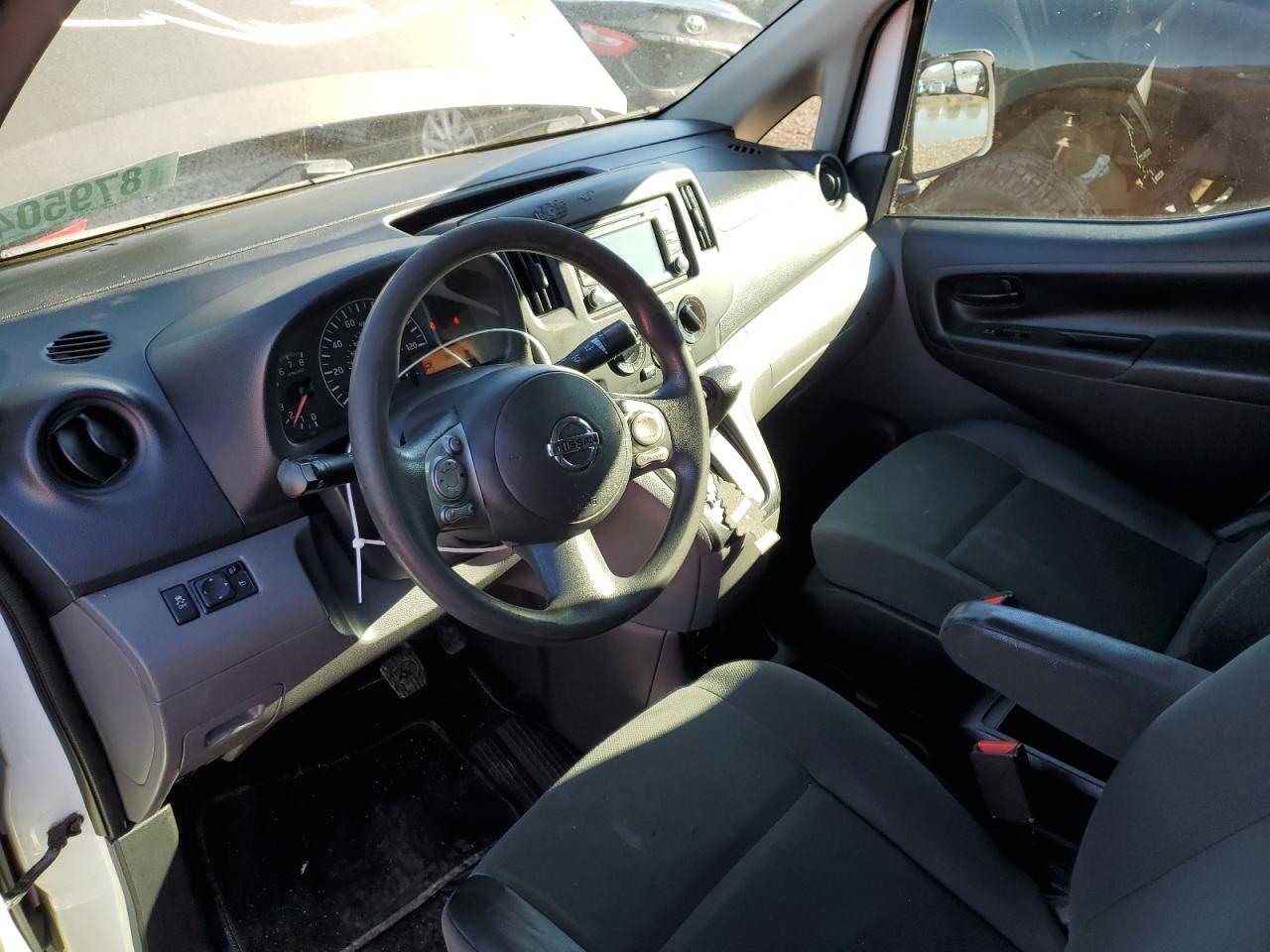 2015 Nissan NV - Image 8