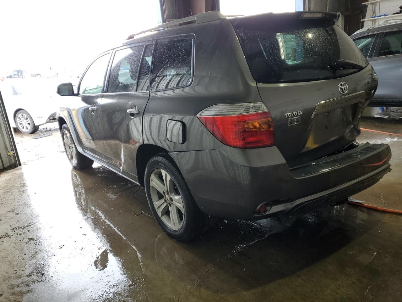 2009 Toyota Highlander - Image 2