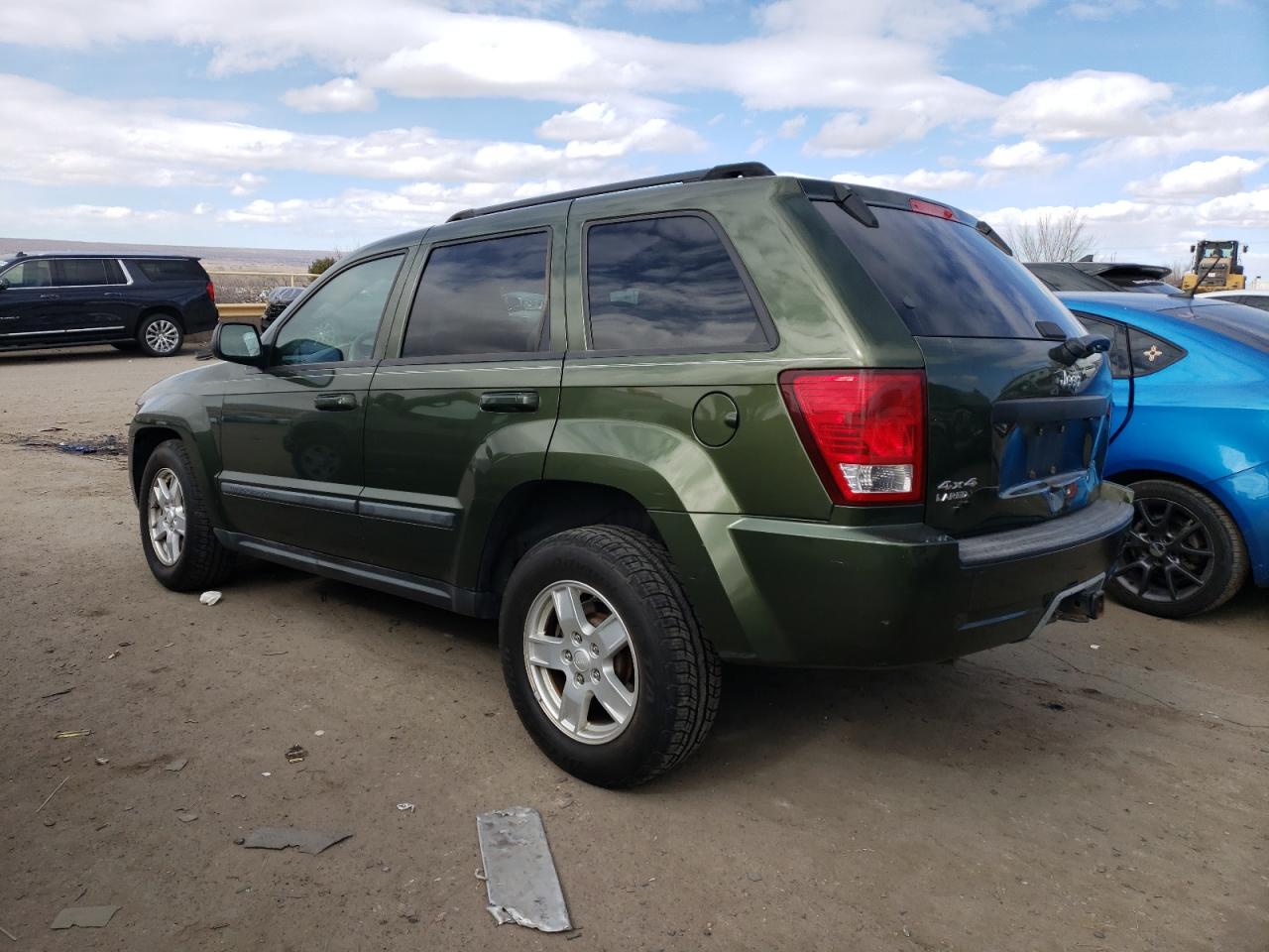 2007 Jeep Grand Cherokee - Image 2
