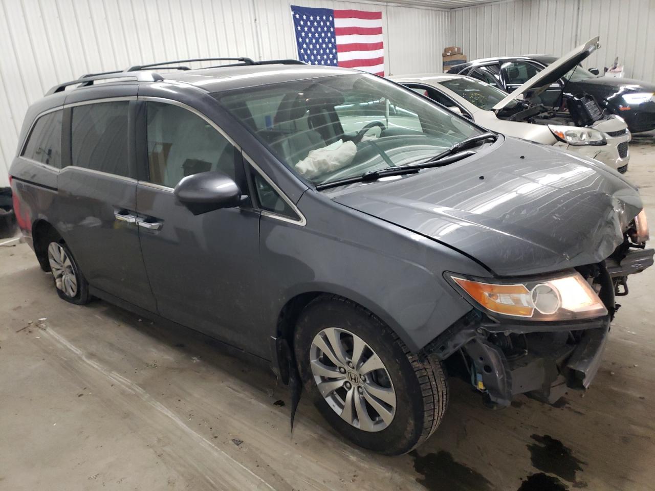 2017 Honda Odyssey - Image 4