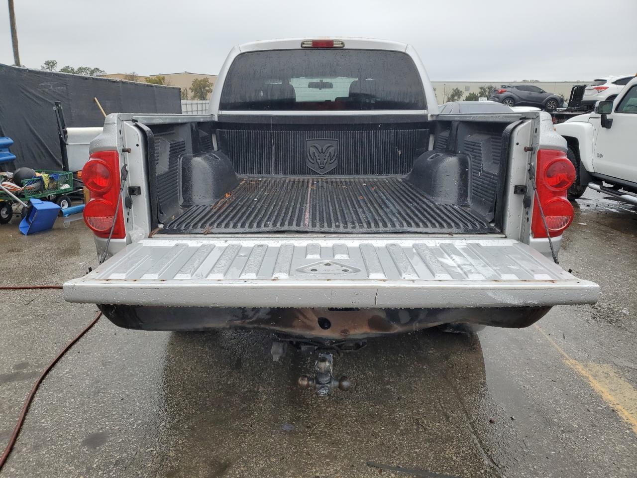 2007 Dodge Dakota - Image 6
