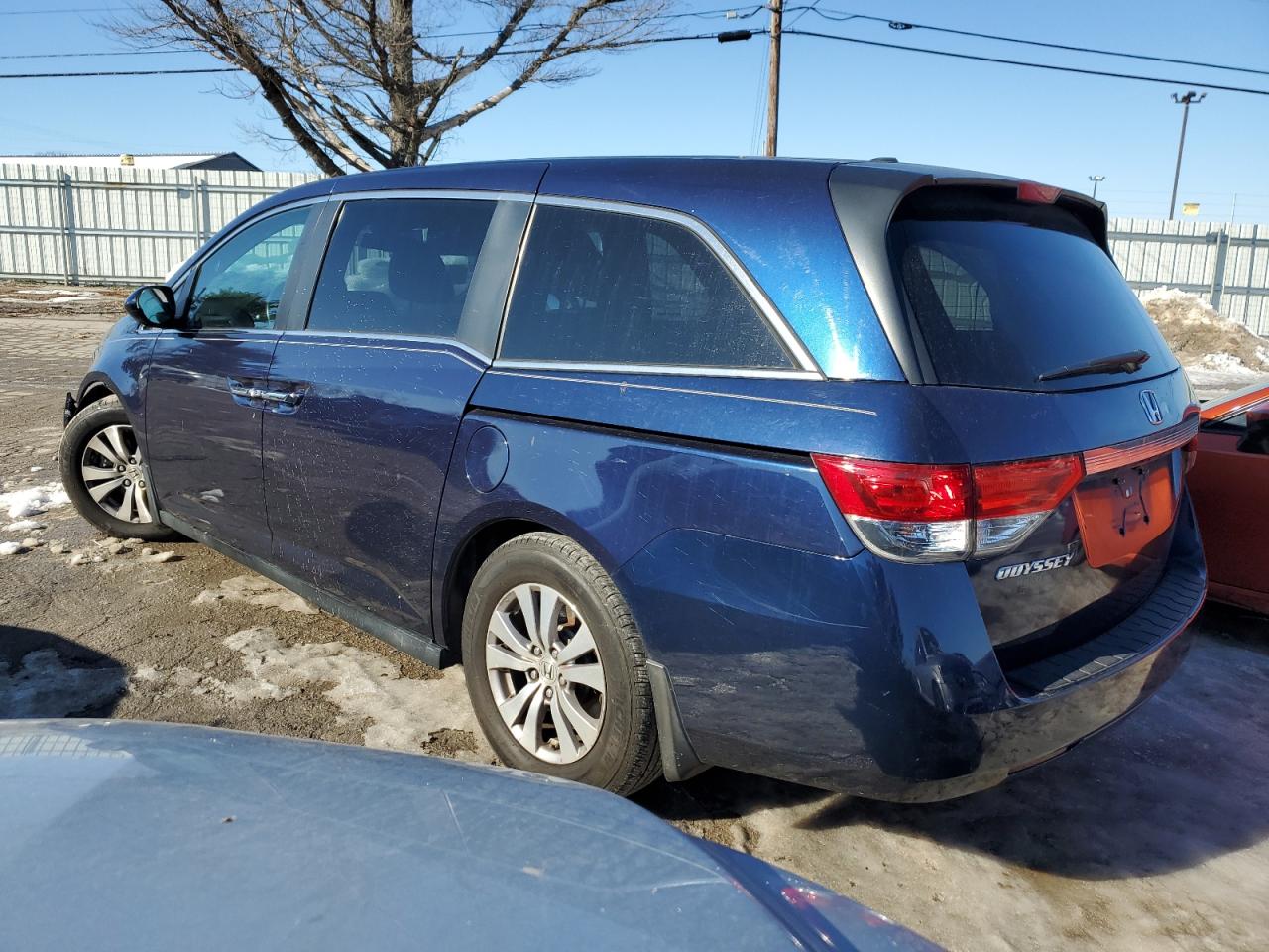 2014 Honda Odyssey - Image 2