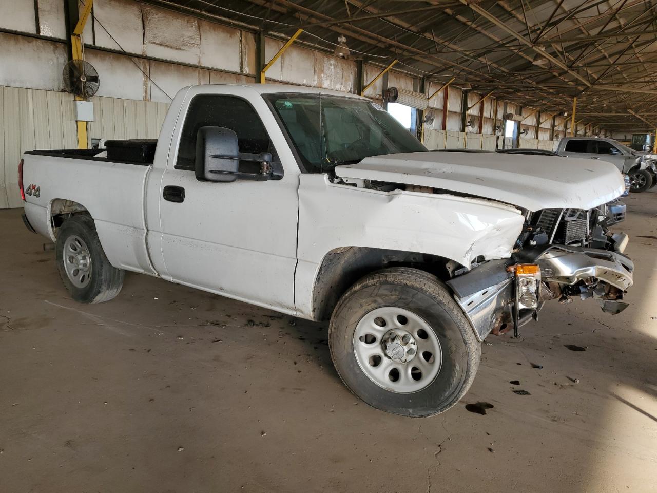 2006 Chevrolet Silverado - Image 4