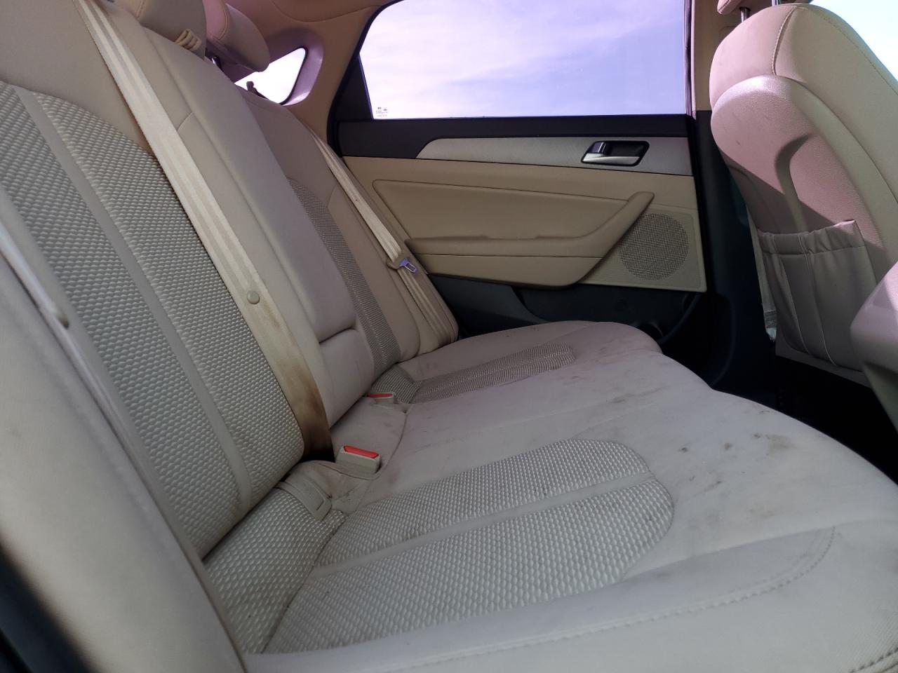 2016 Hyundai Sonata - Image 10
