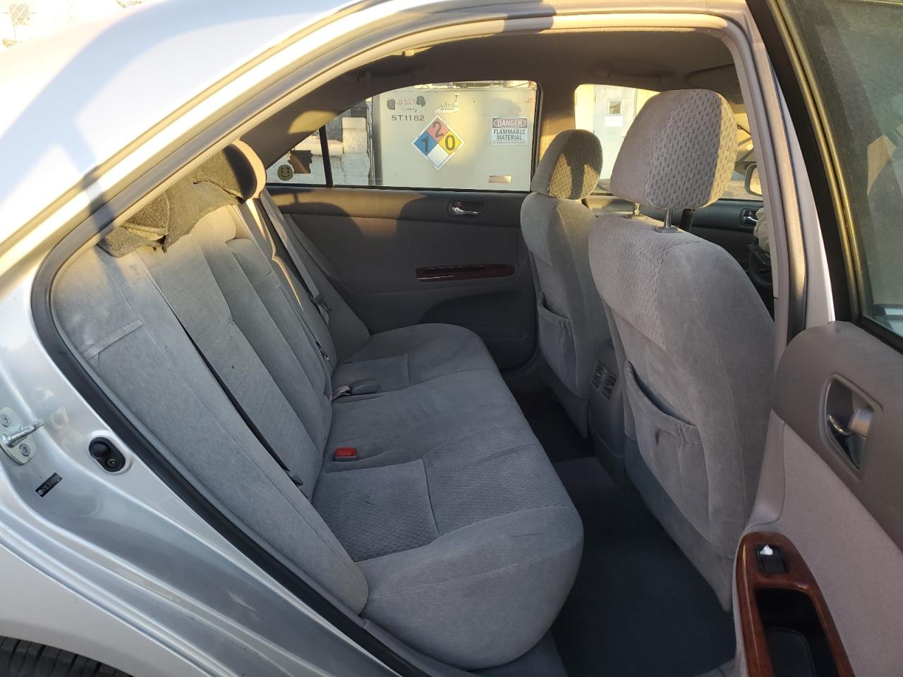 2004 Toyota Camry - Image 11