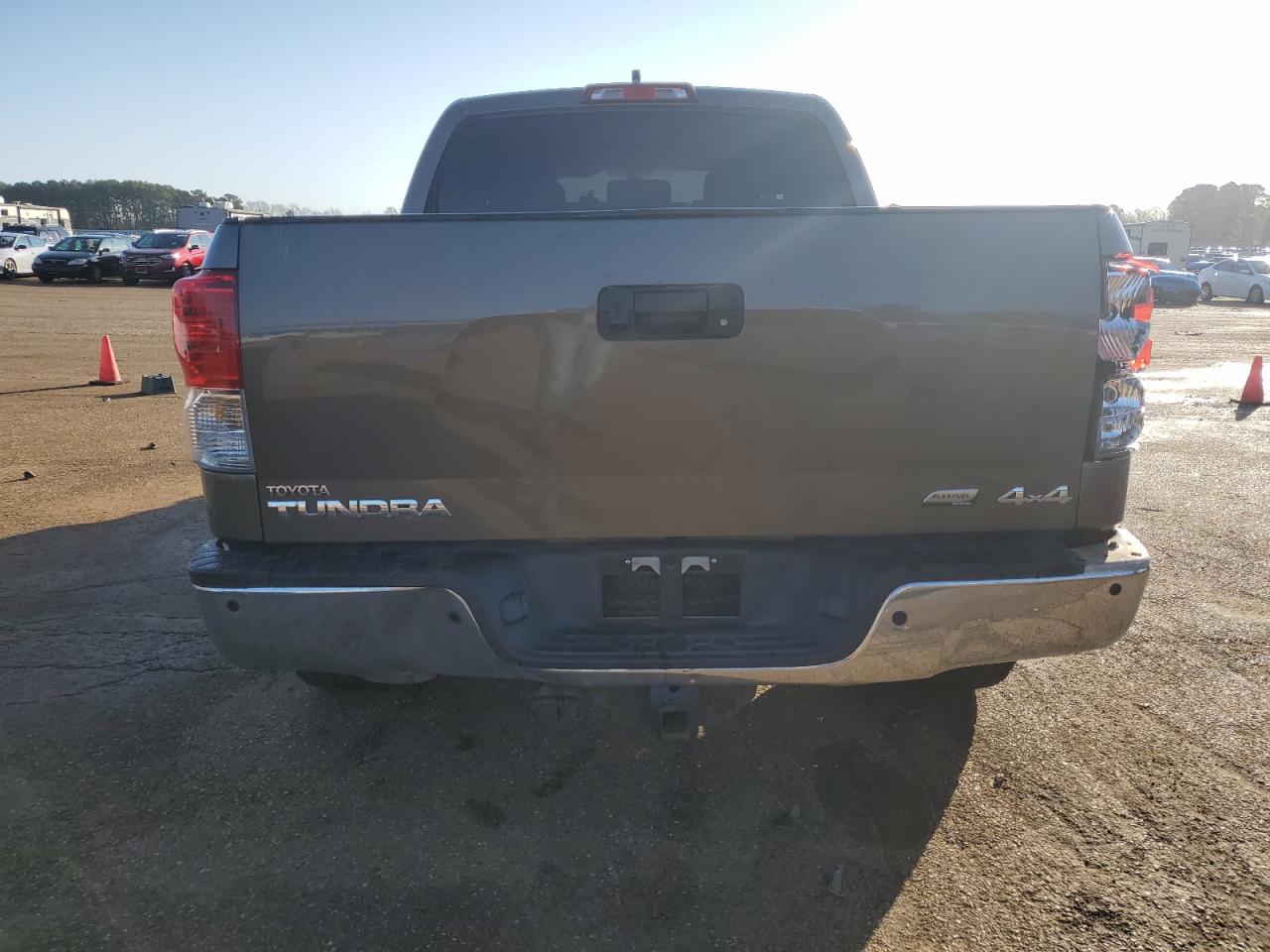 2011 Toyota Tundra - Image 6
