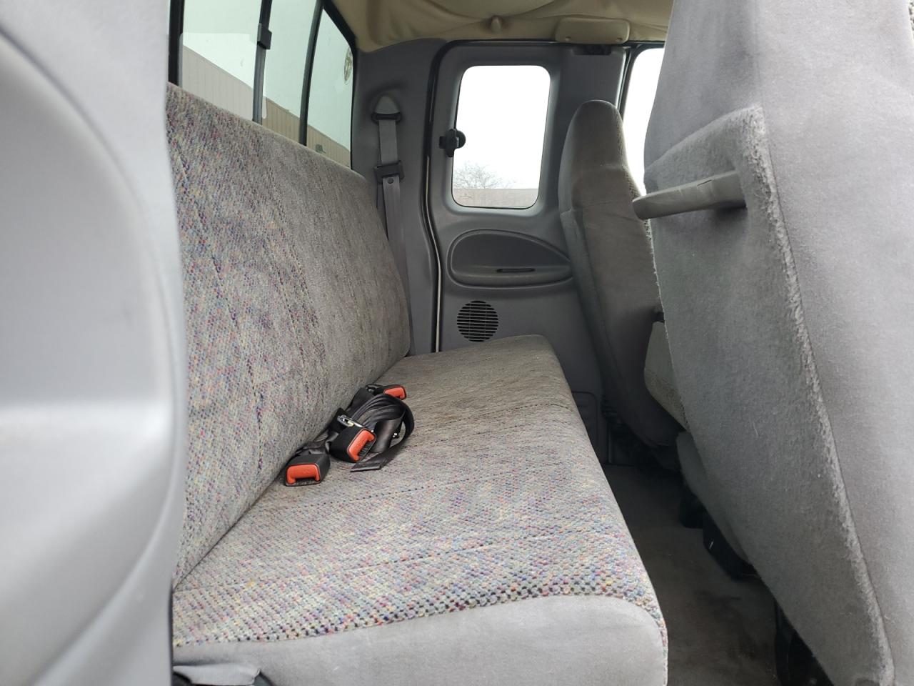 1998 Dodge RAM - Image 10